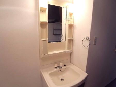 ★D-room★インターネットWi-Fi無料★セジュール秀