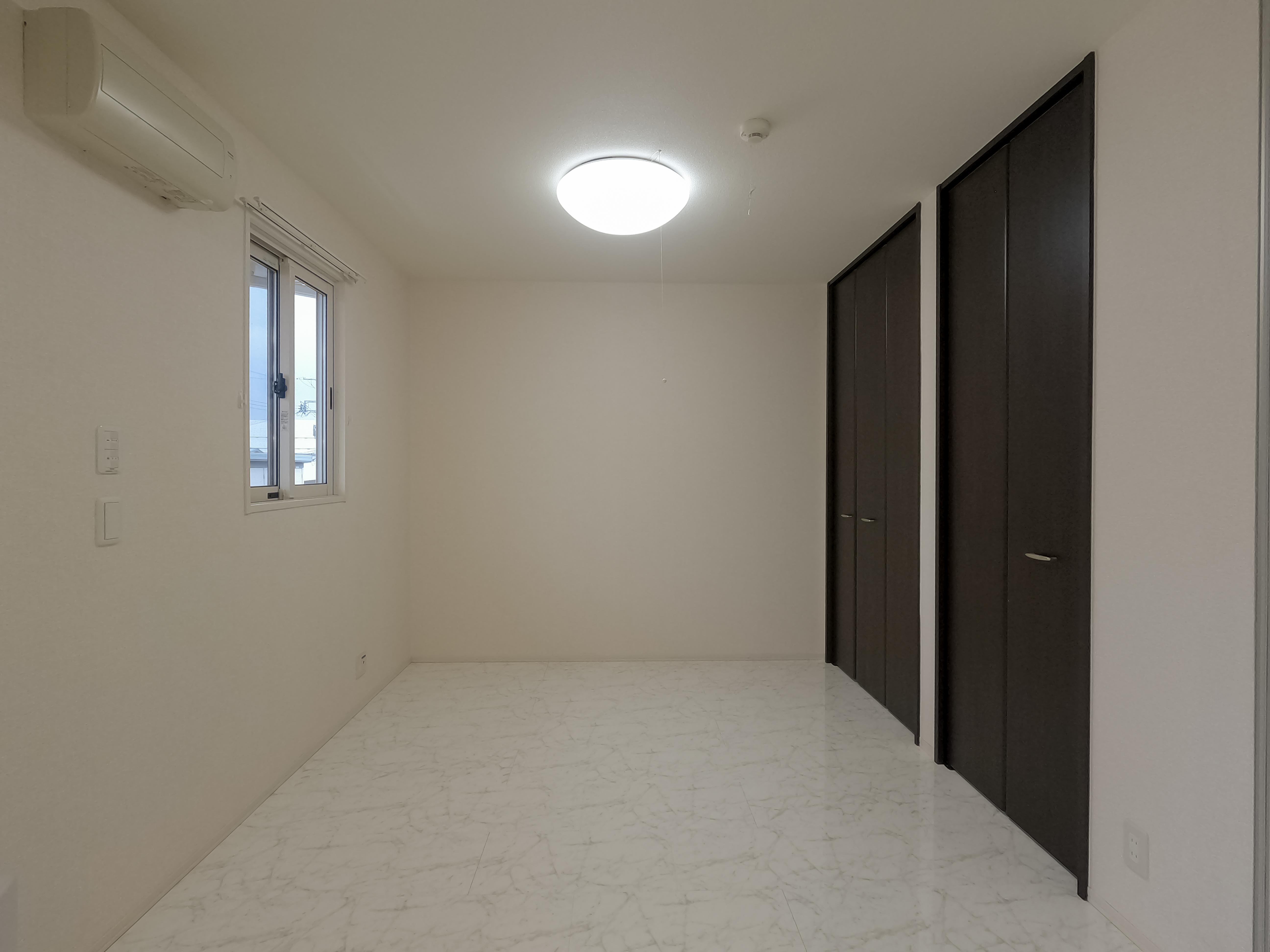 ★D-room★インターネットWi-Fi無料★ホワイトガーデン