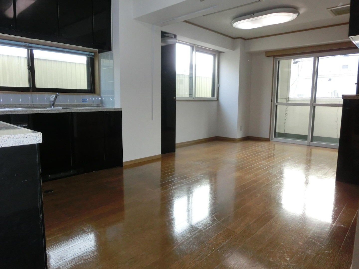 ☆嬉しい都市ガス!エレベーター付きで快適☆サンパルコ