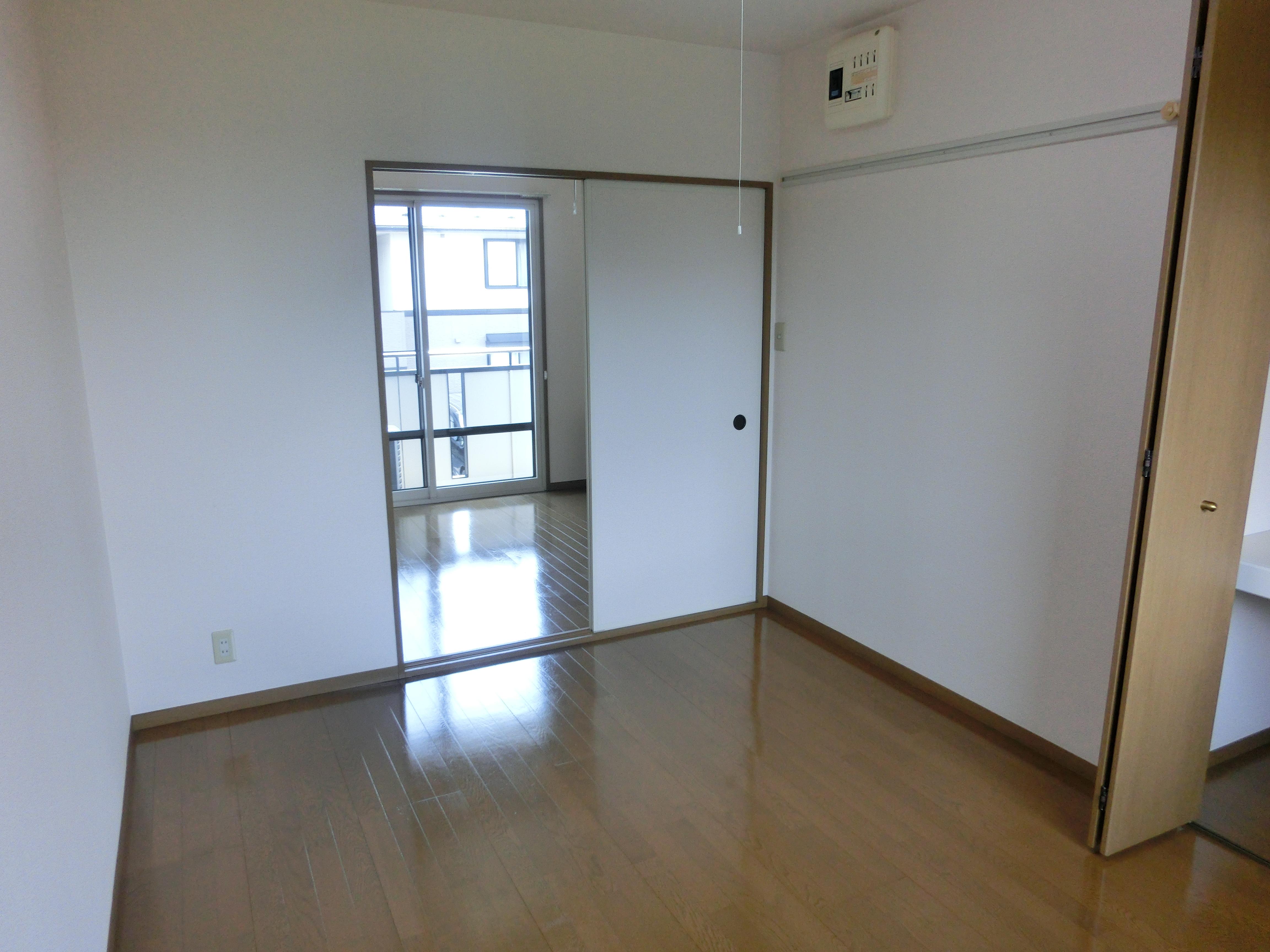 ★D-room★インターネットWi-Fi無料★ハイカムール鷹清水A