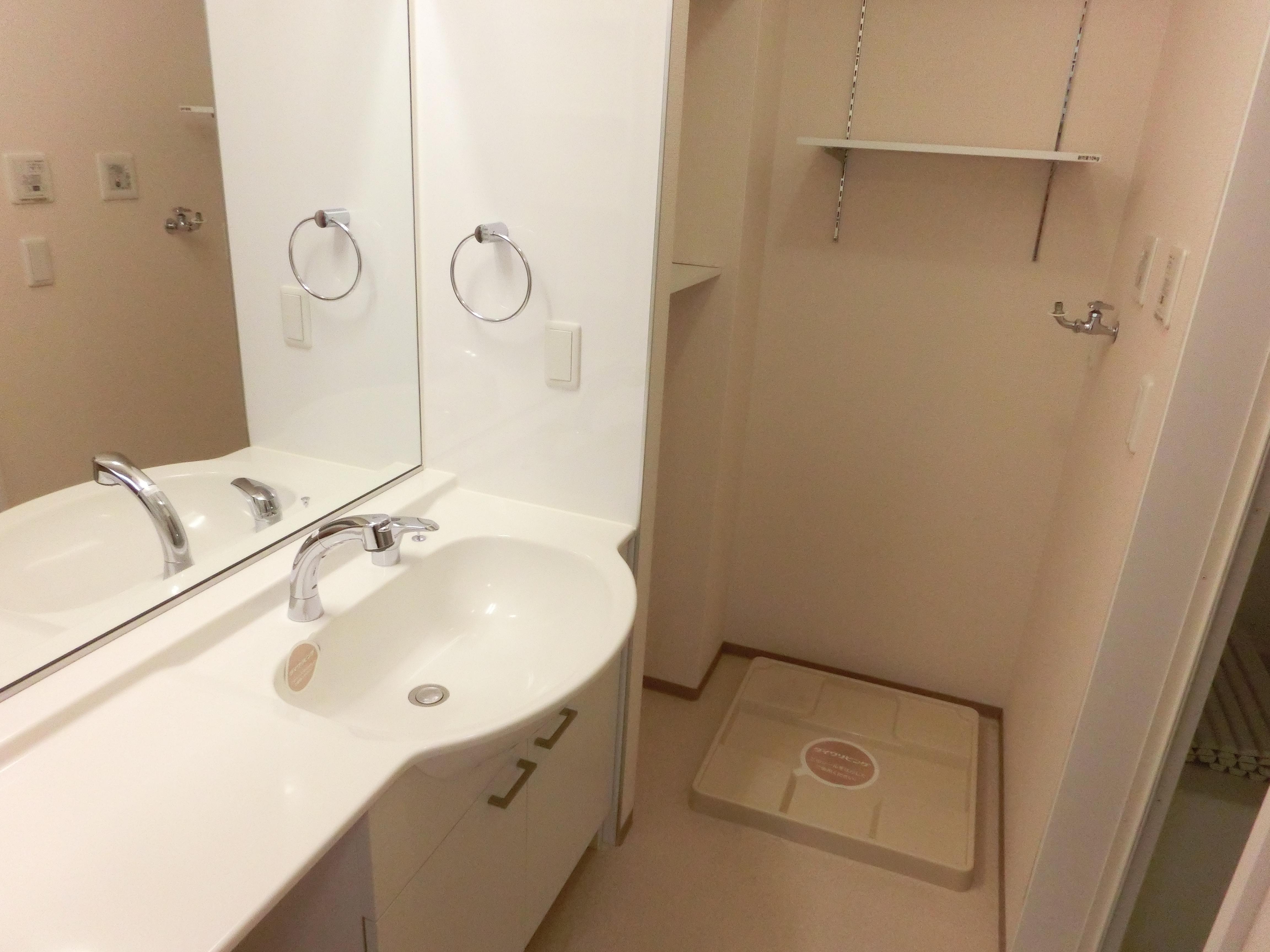 ★D-room★モンテローザ小待B