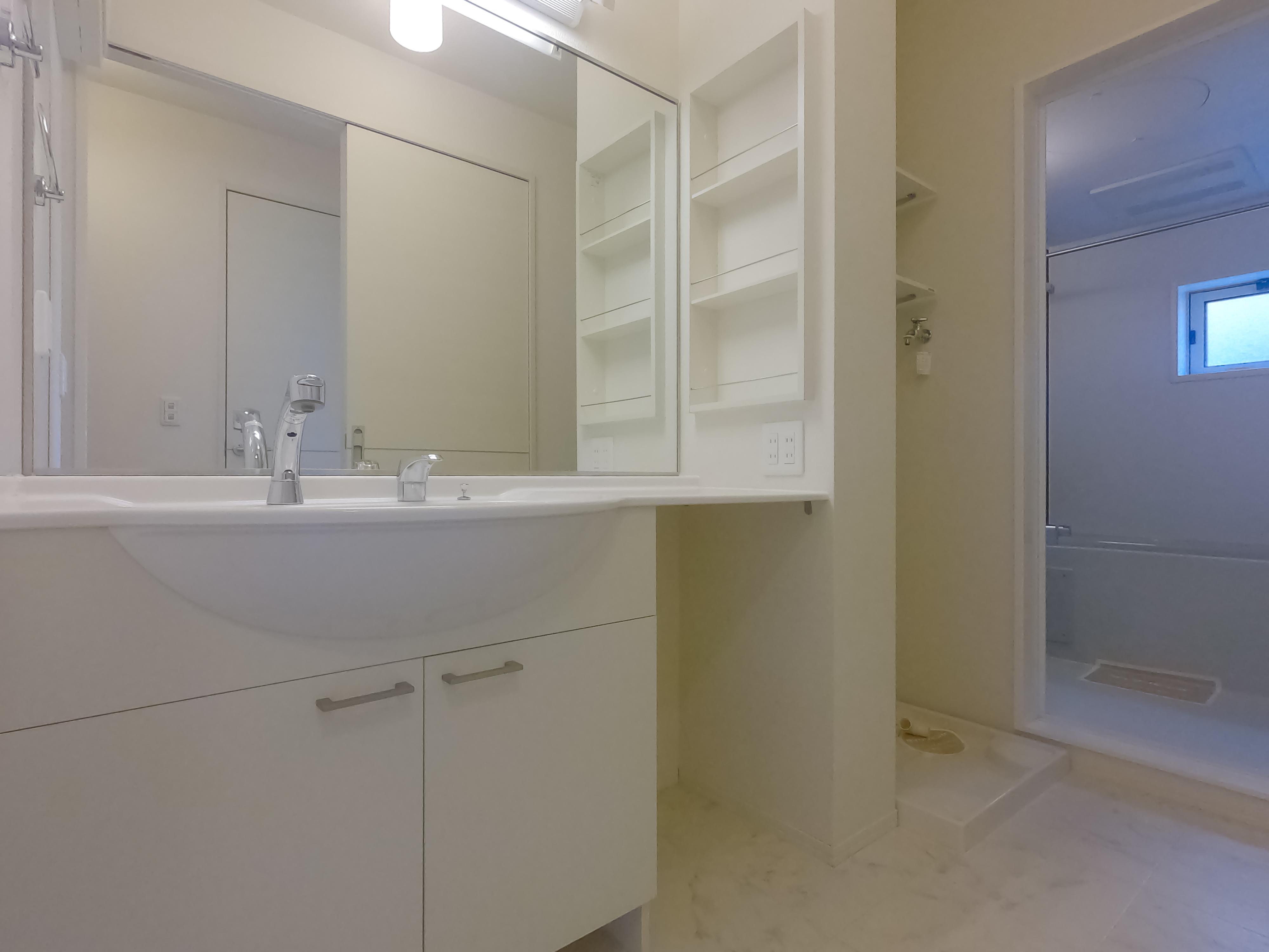 ★D-room★インターネット無料★コモライズ新井田西B