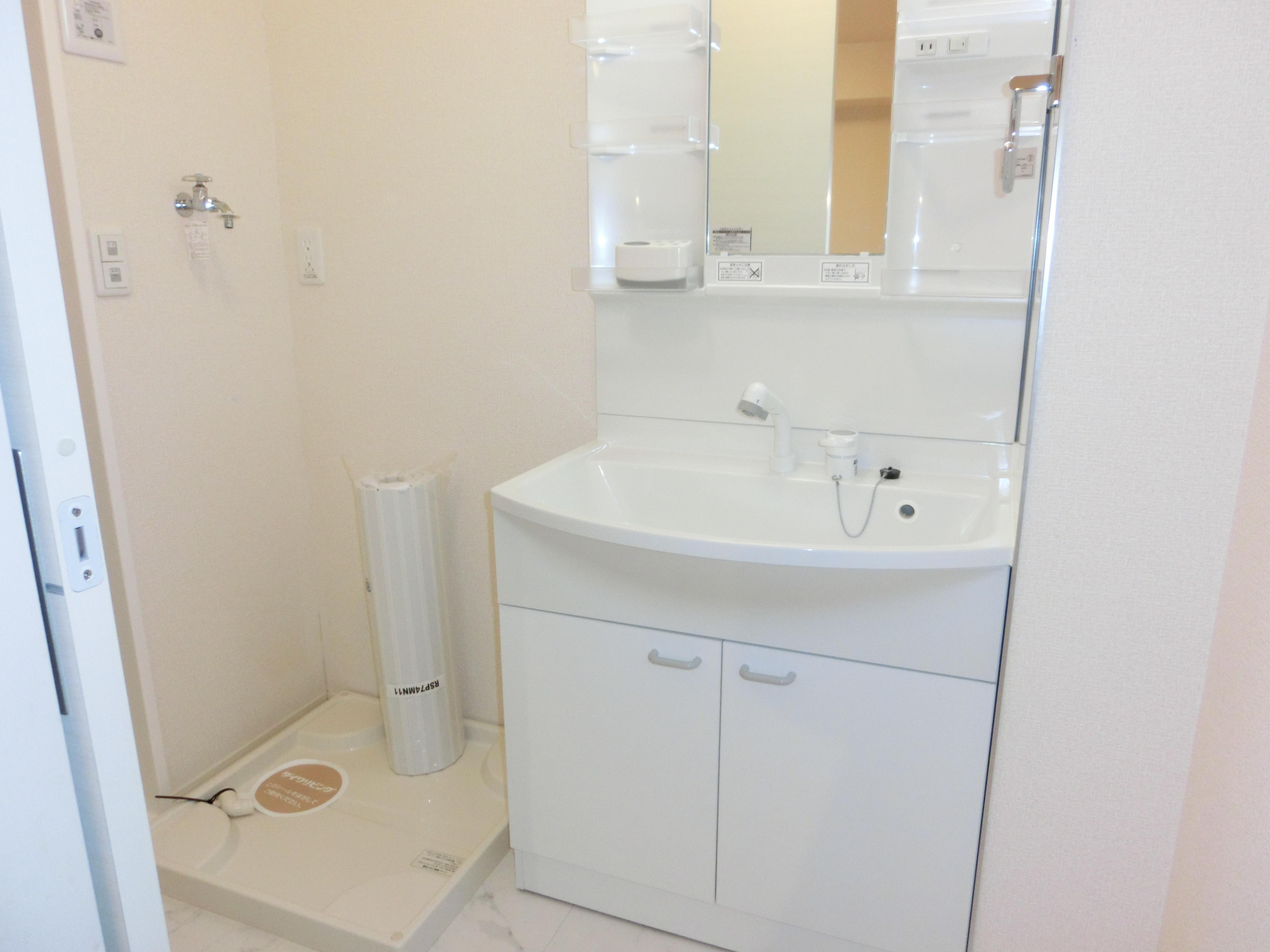 ★D-room★インターネット無料★アゼリア吹上C