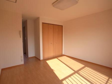 ★D-room★インターネットWi-Fi無料★さんもーる2000