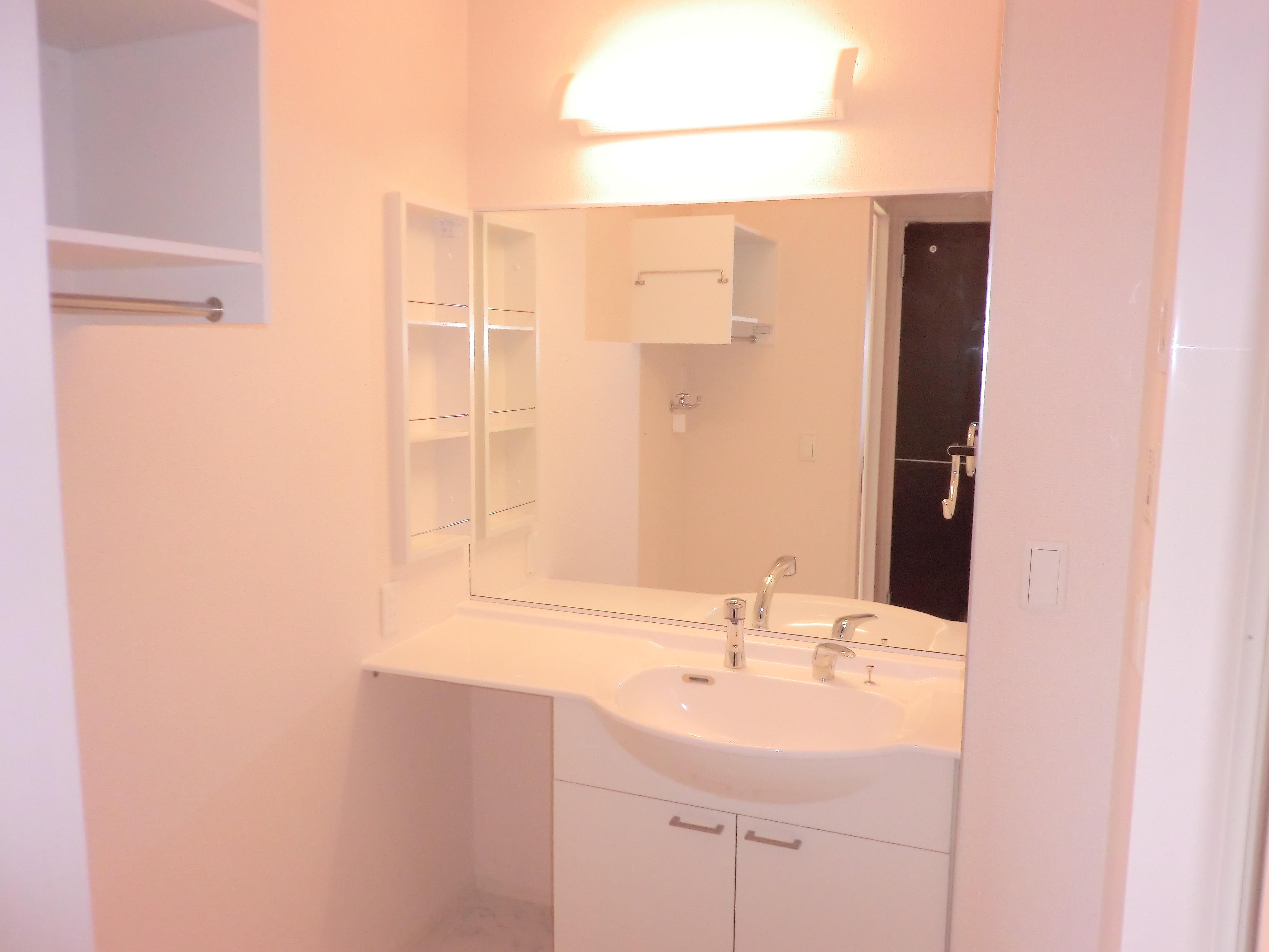 ★D-room★インターネット無料★ホワイトファミール