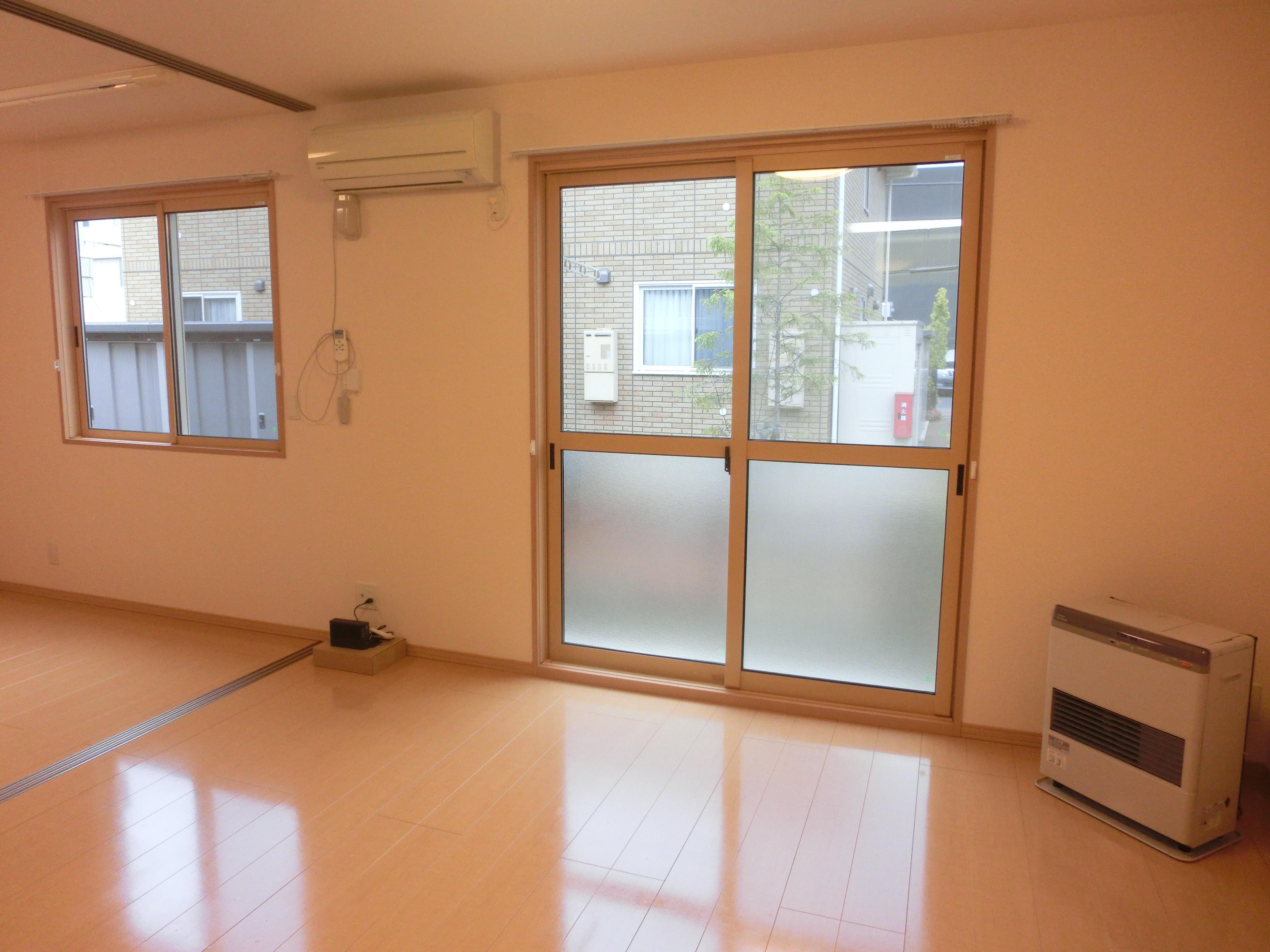 ★D-room★インターネットWi-Fi無料★ヴィラ ラモールA