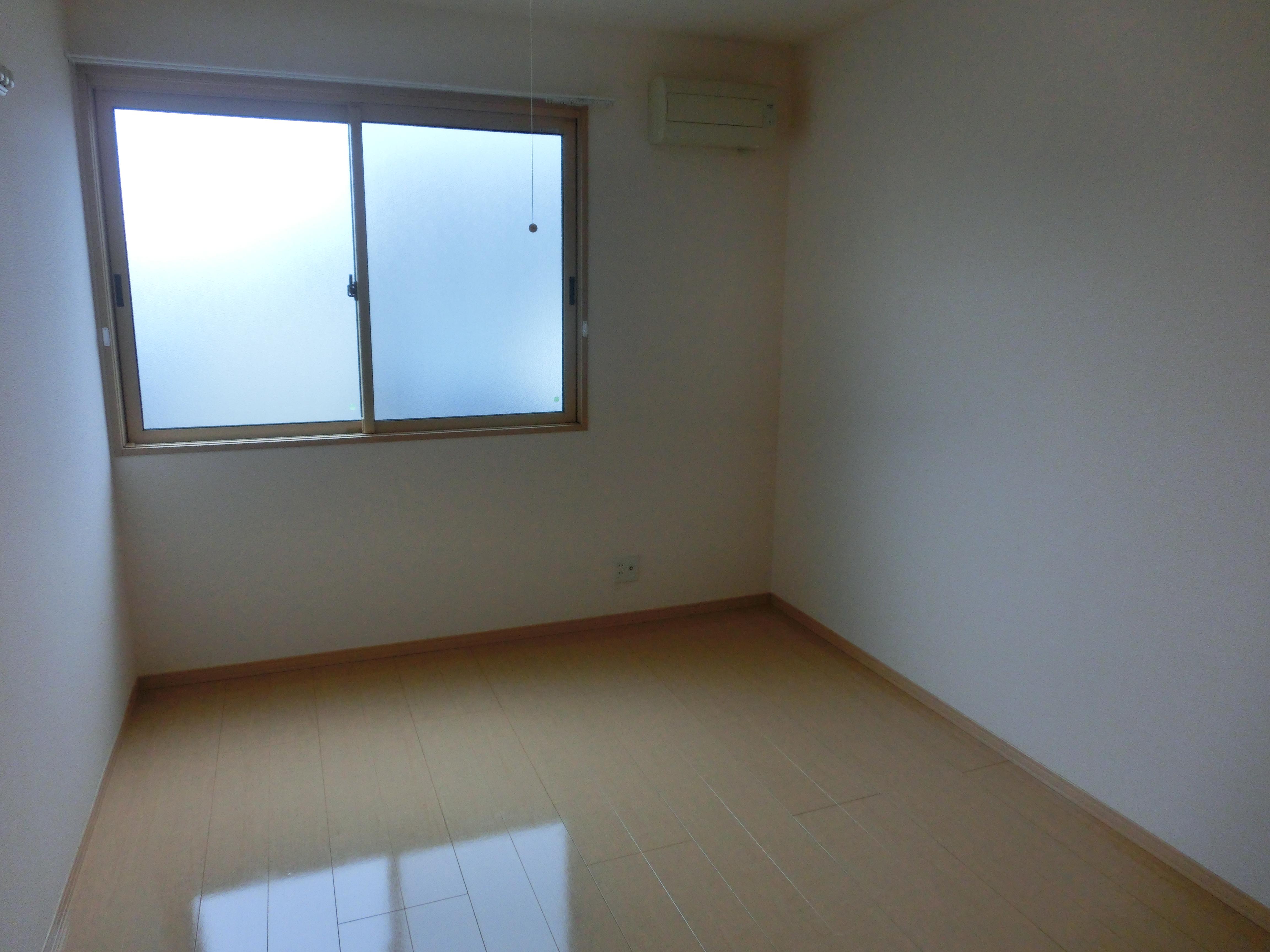 ★D-room★インターネットWi-Fi無料★ヴィラ ラモールA