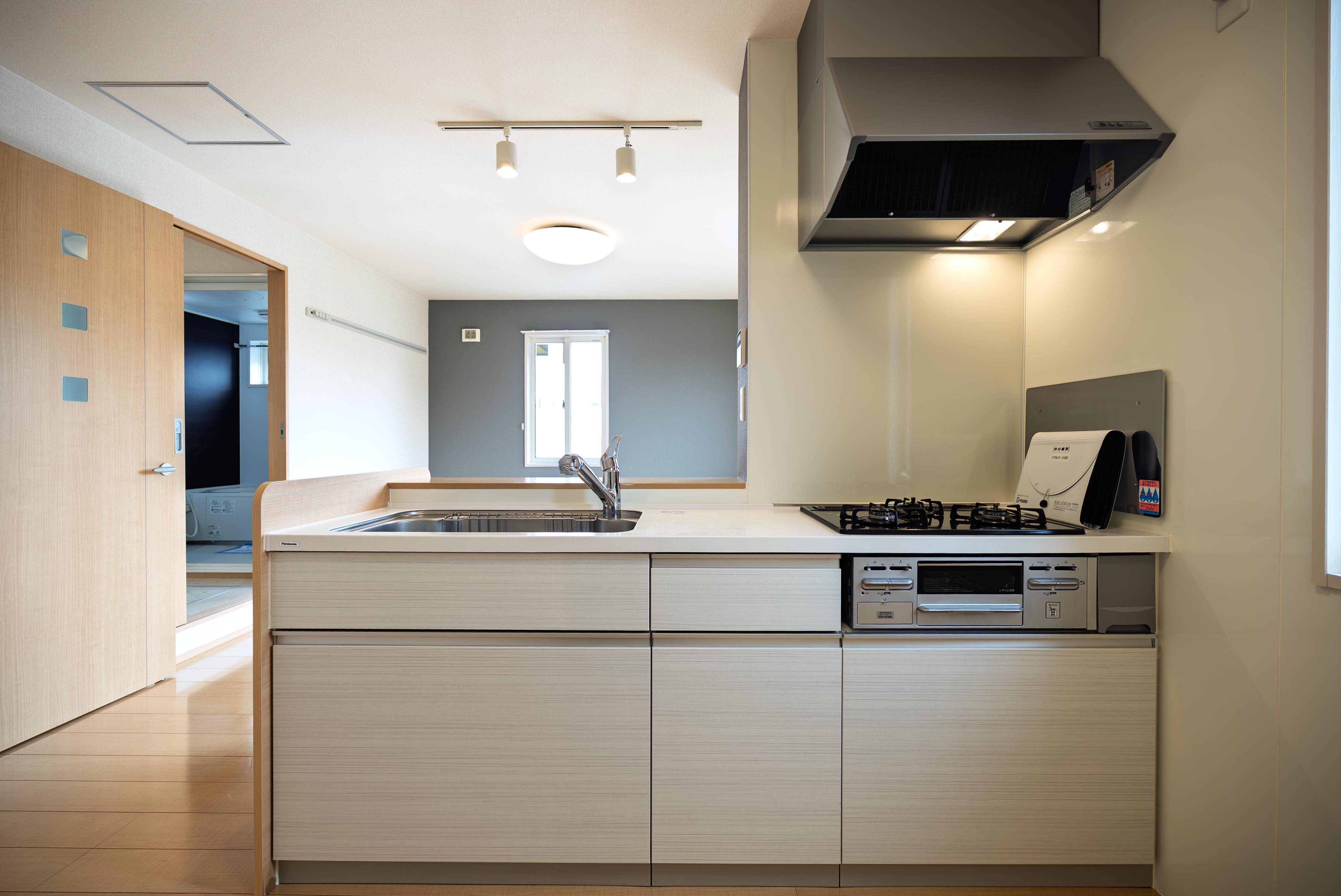 ★市役所・中心街まで徒歩圏内★3階建★都市ガス★インターネット無料★エクセルステージA