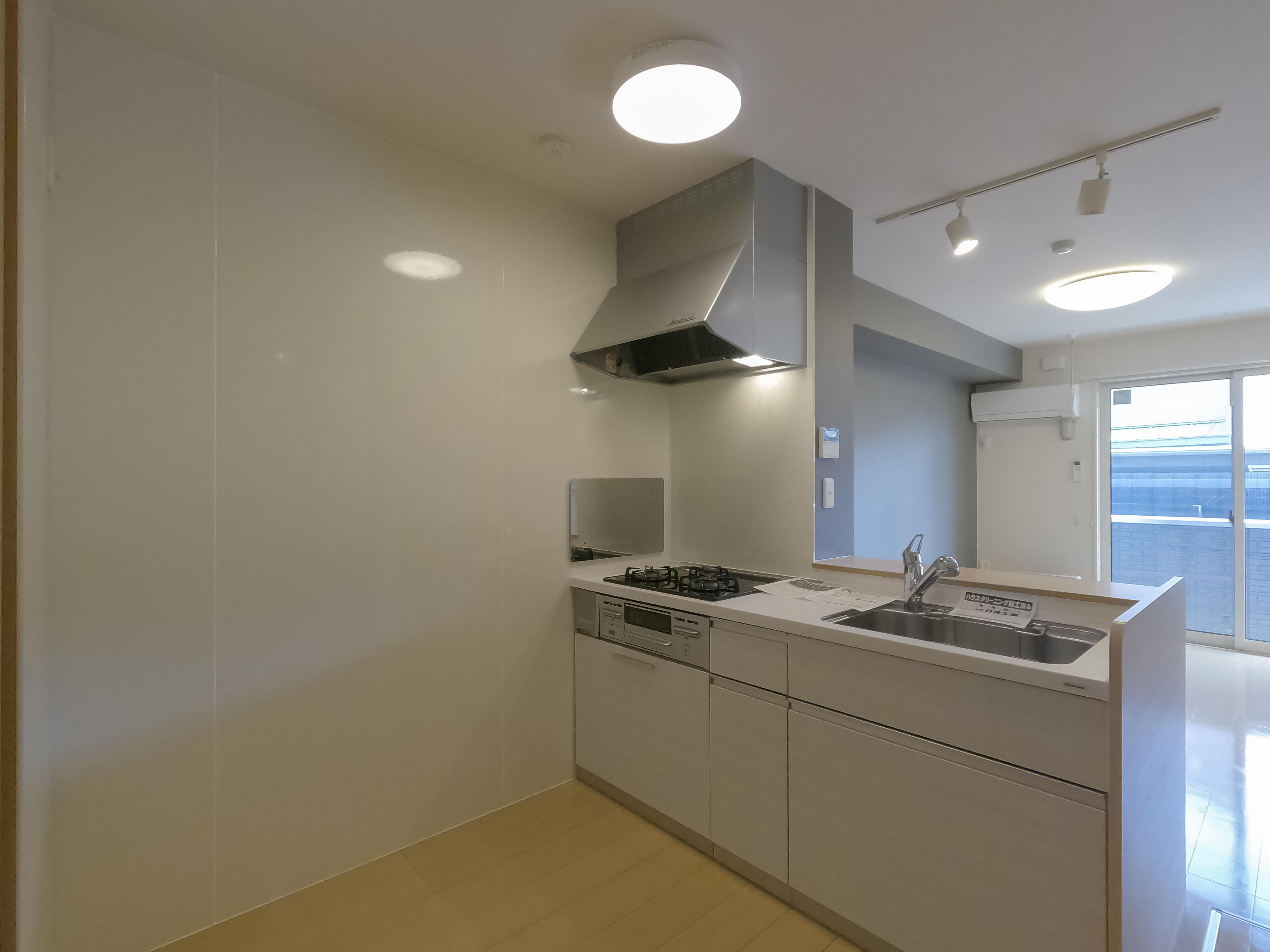 ★市役所・中心街まで徒歩圏内★3階建★都市ガス★インターネット無料★エクセルステージB