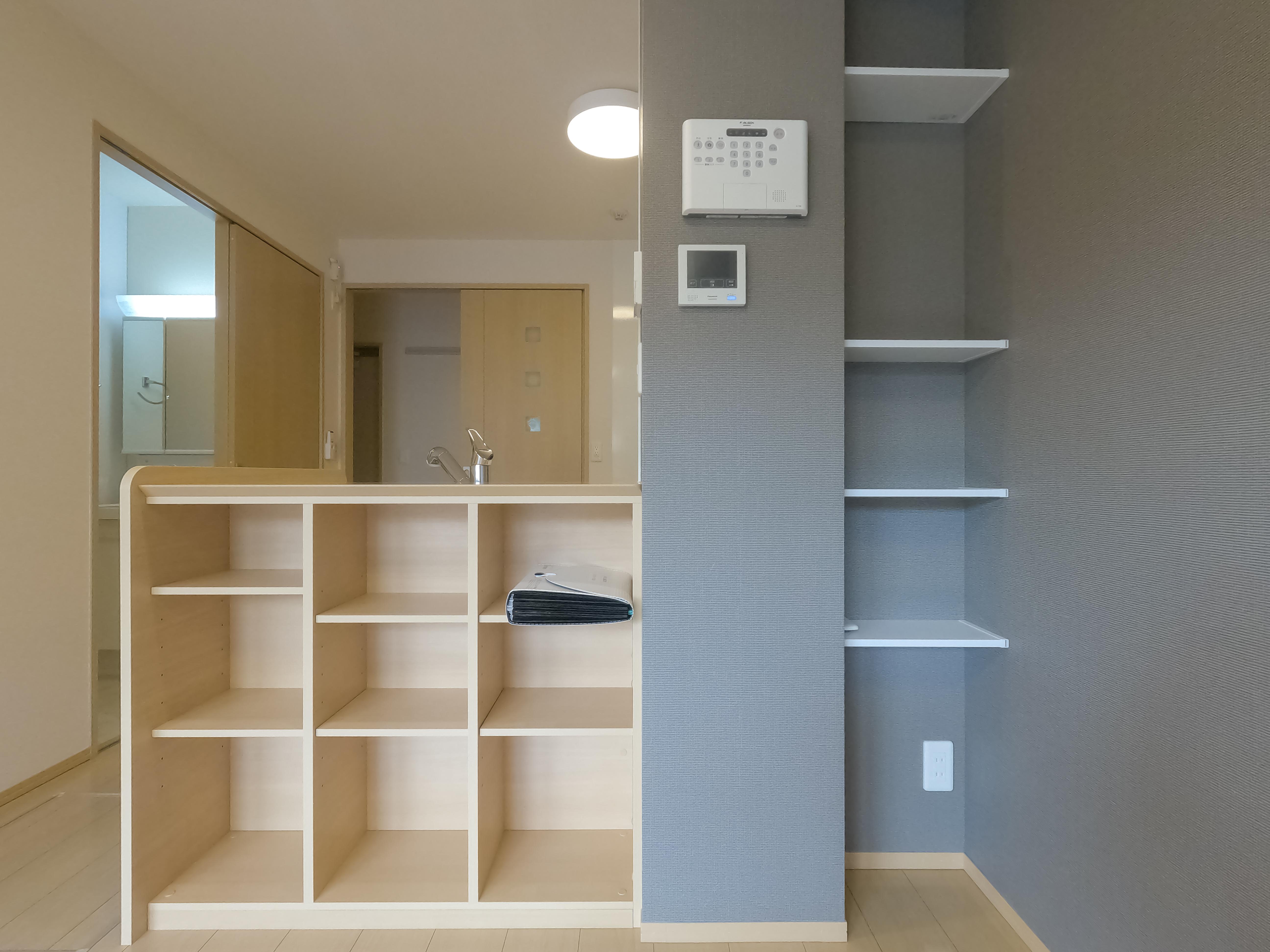 ★市役所・中心街まで徒歩圏内★3階建★都市ガス★インターネット無料★エクセルステージB