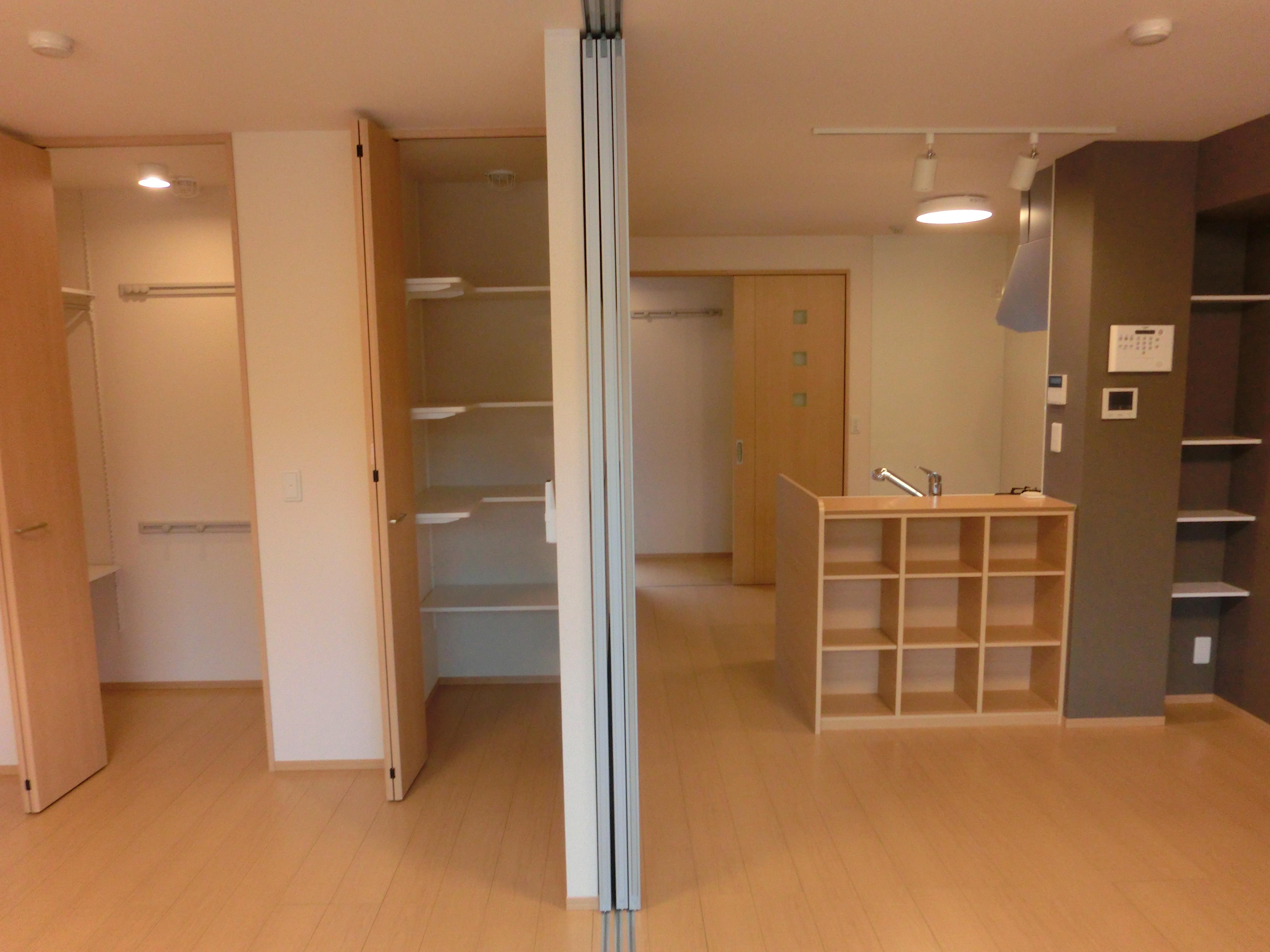 ★市役所・中心街まで徒歩圏内★3階建★都市ガス★インターネット無料★エクセルステージB