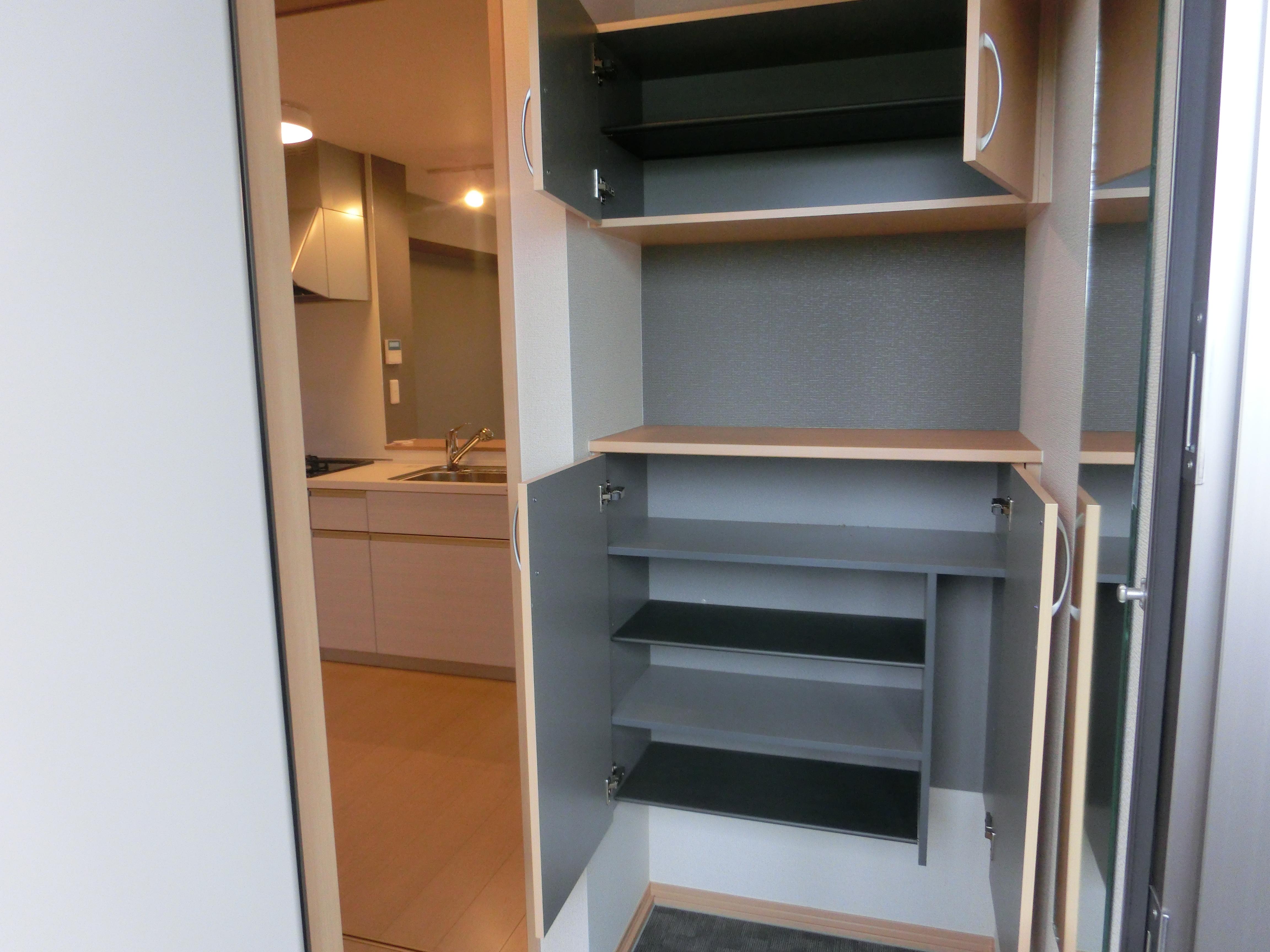 ★市役所・中心街まで徒歩圏内★3階建★都市ガス★インターネット無料★エクセルステージB