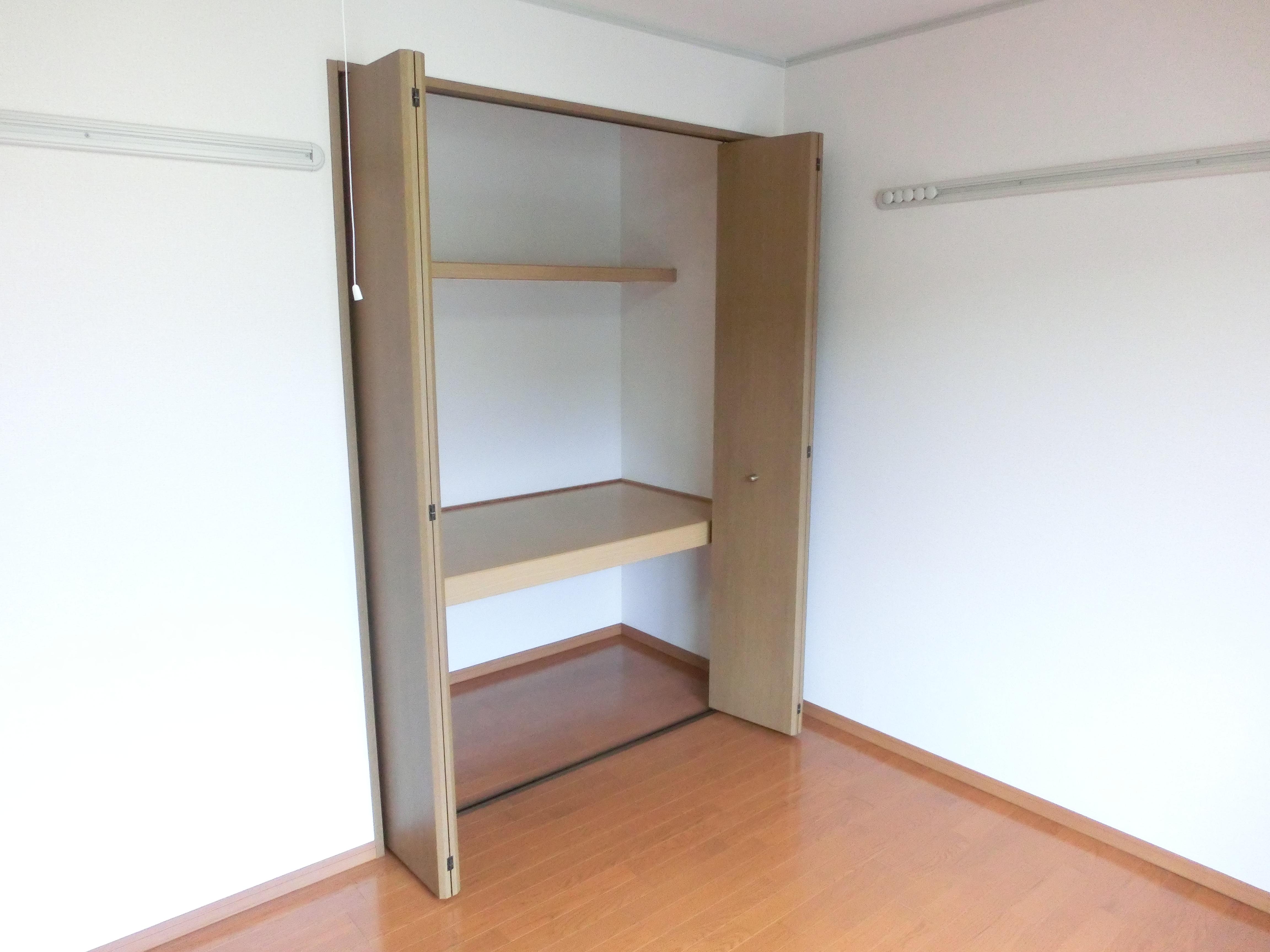 ★D-room★インターネットWi-Fi無料★セジュール類家