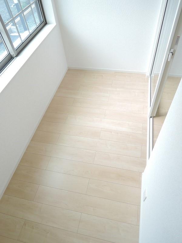 ★大東建託★ノイ ブリーゼ