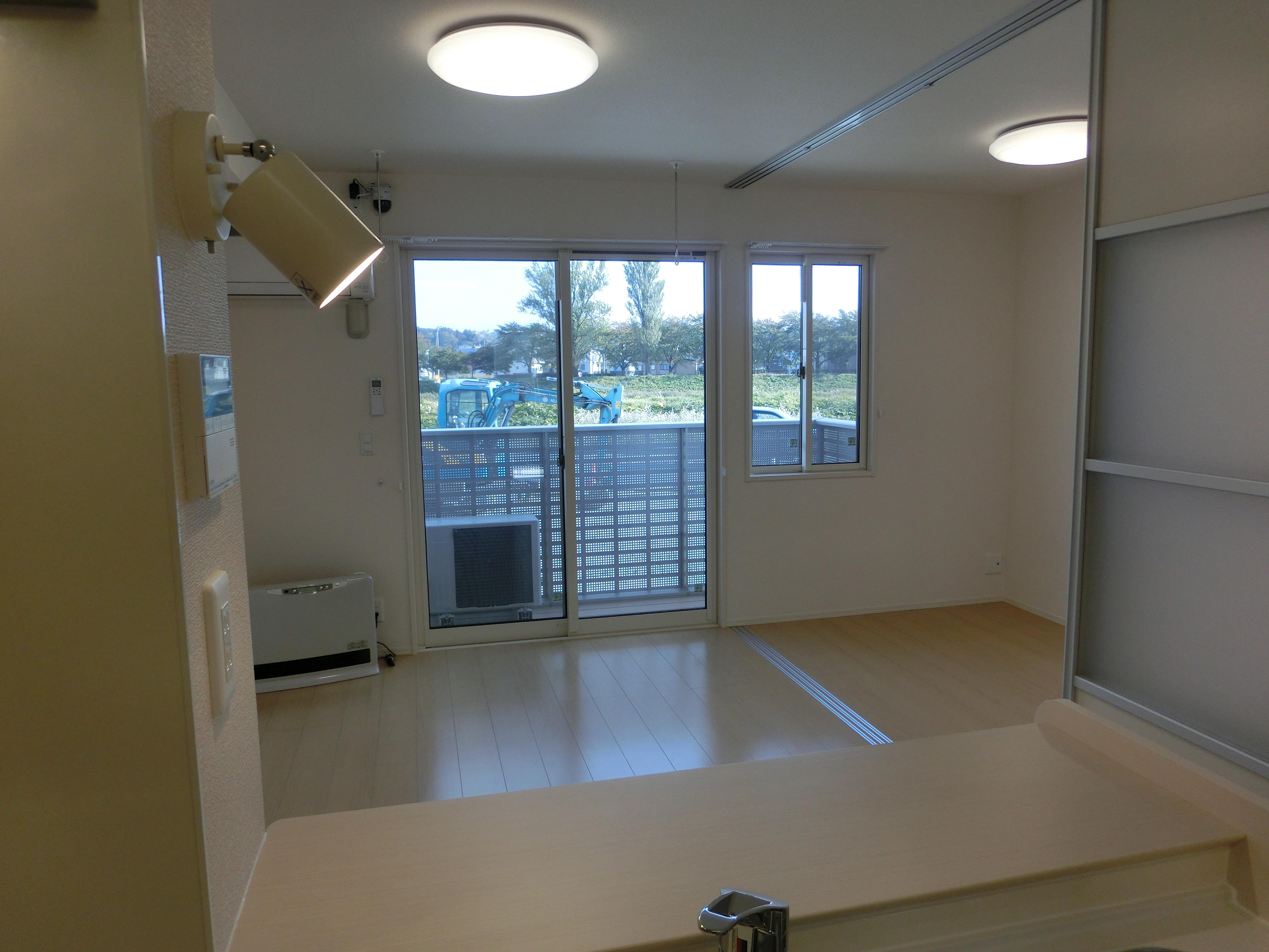 ★D-room★ペット可(小型犬)★インターネット無料★フルール類家