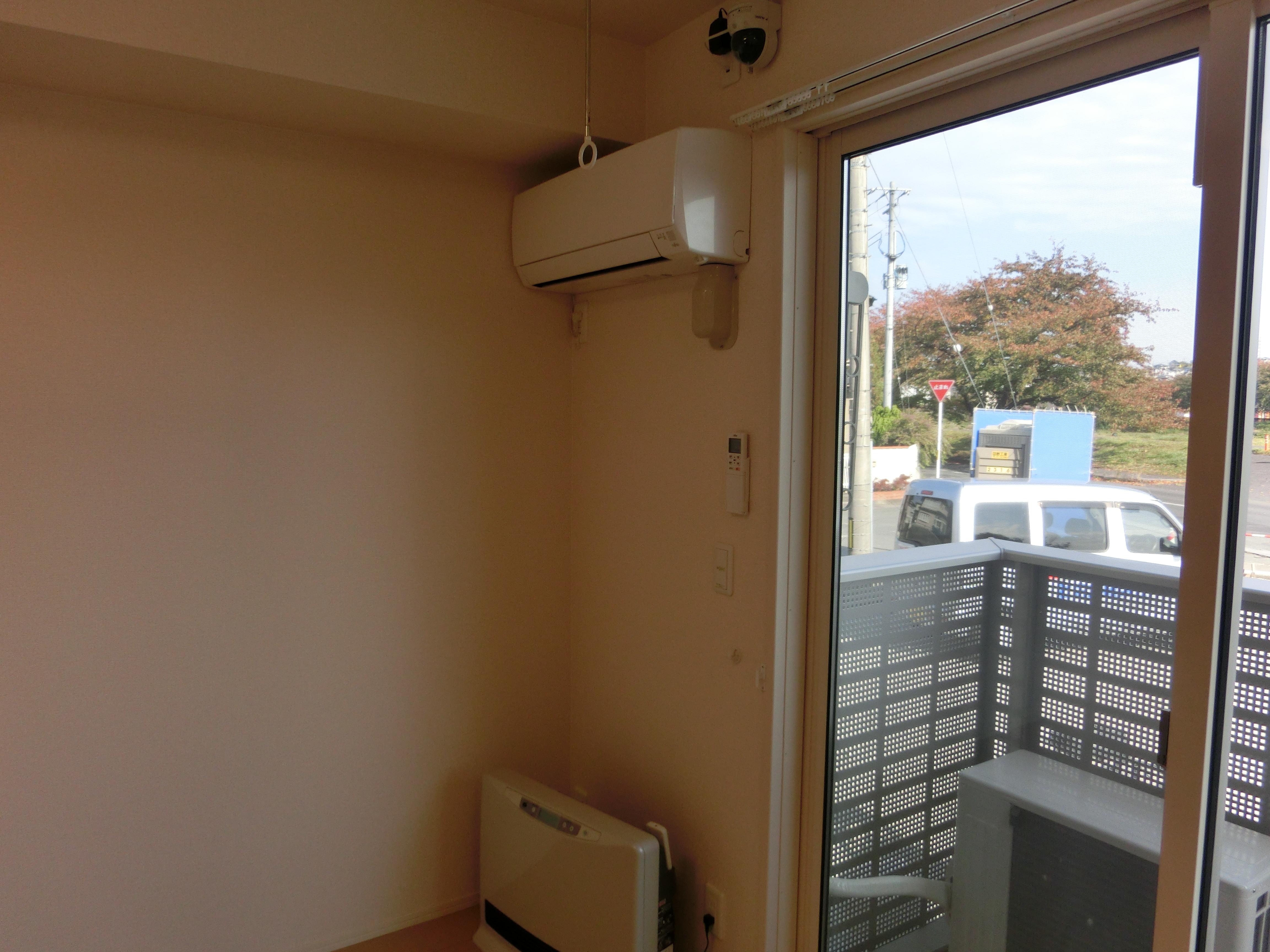 ★D-room★ペット可(小型犬)★インターネット無料★フルール類家