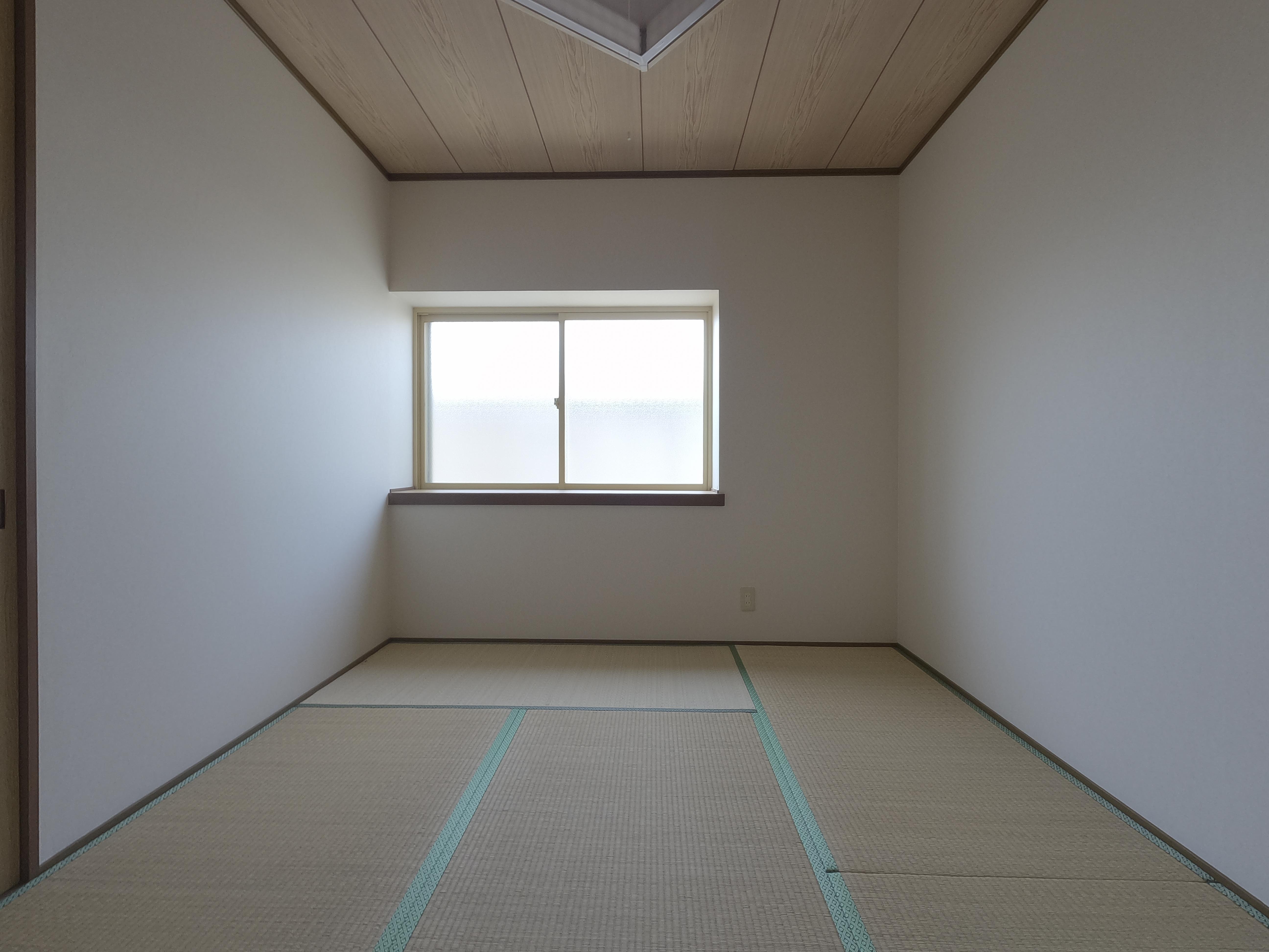 ★ペット可（犬・猫OK）★レッドハイム