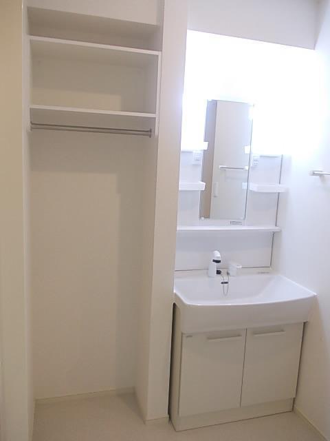 ★大東建託★コリーヌ