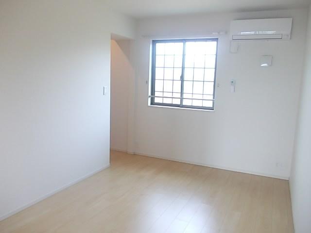 ★大東建託★コリーヌ