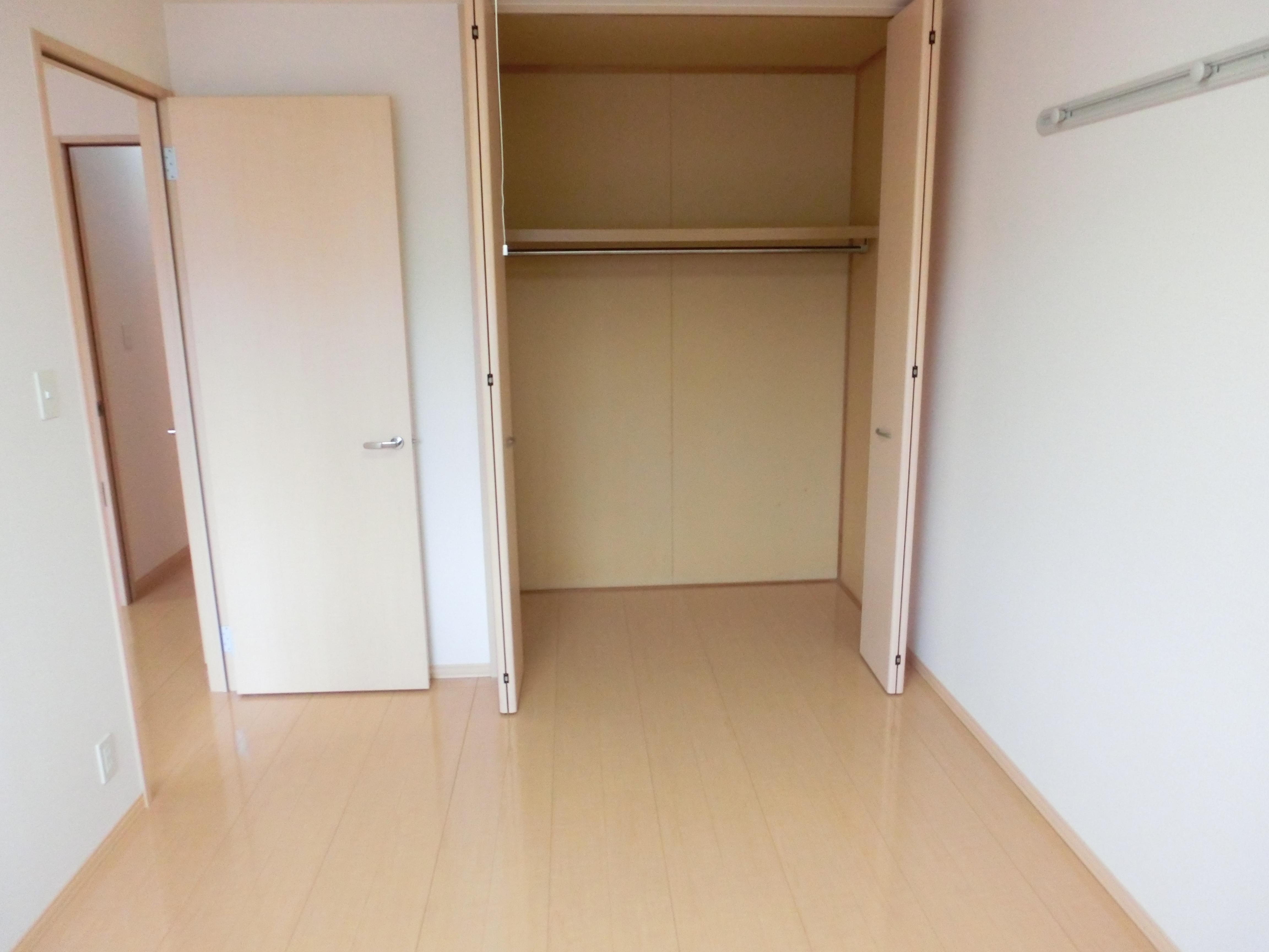 ★D-room★インターネットWi-Fi無料★シルクワーム