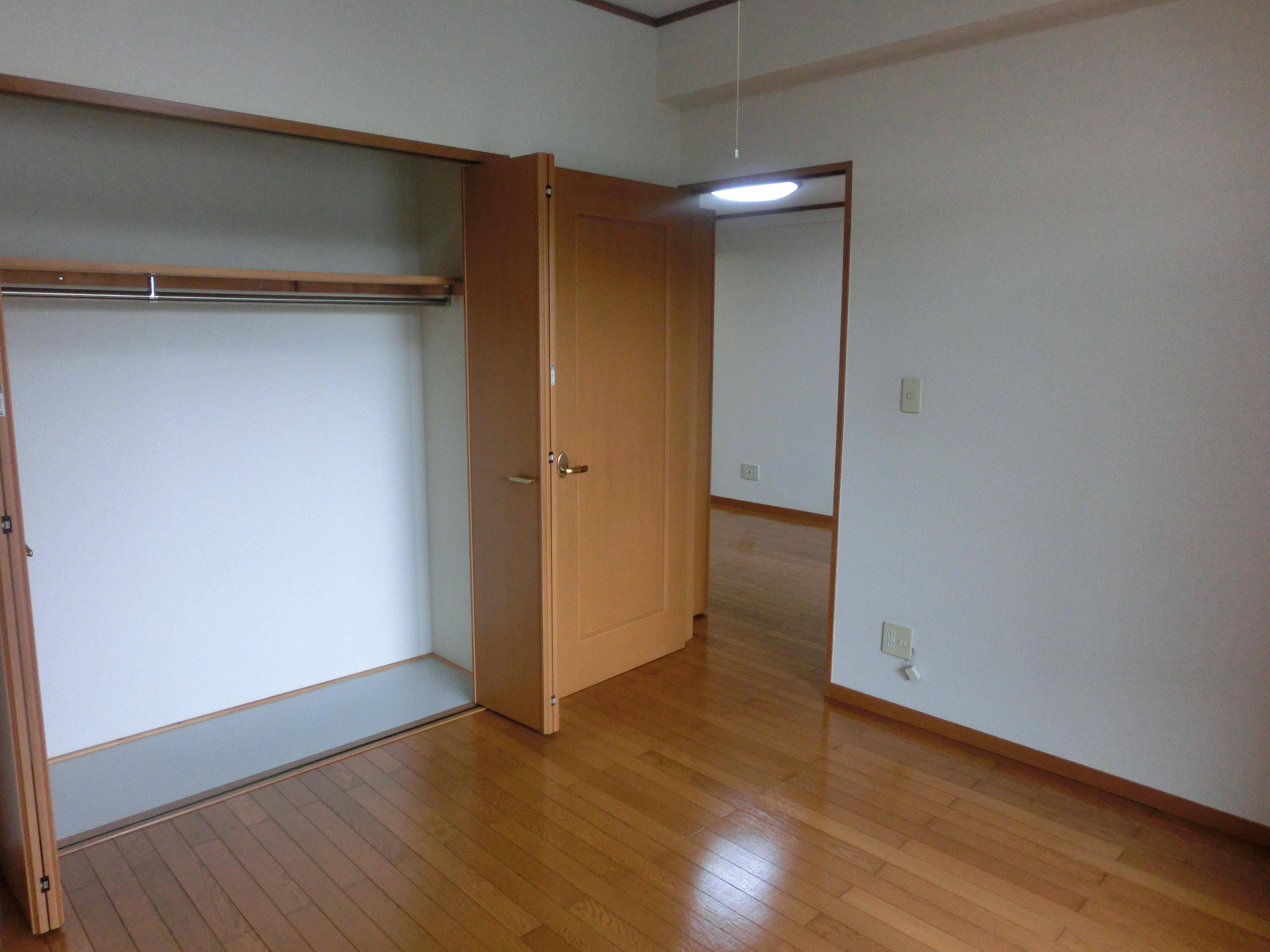 ☆オートロックで安心!設備も充実・エレベーター付き☆インターネットWi-Fi無料☆パークハイツ城下