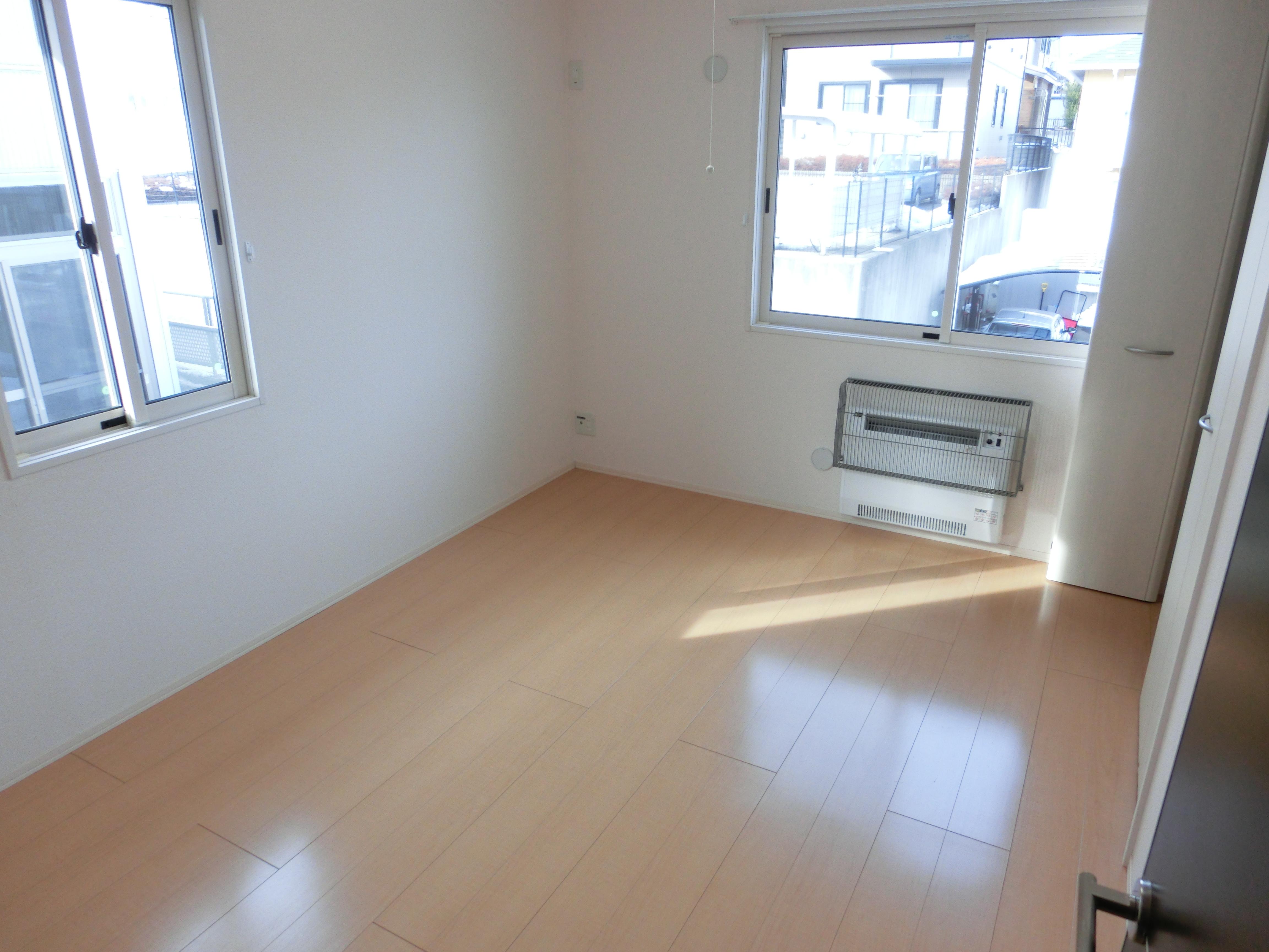 ★D-room★エアリー・コート東白山台A