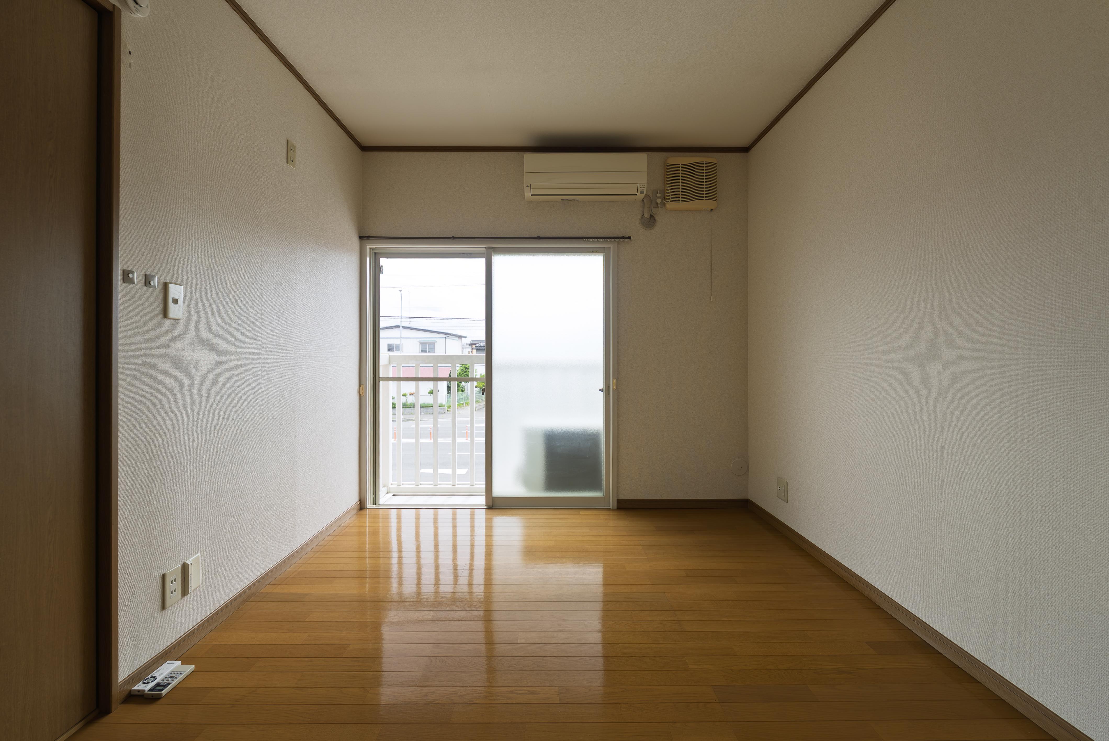 ★駐車場2台付★ペット可★第2ロイヤルタカハシ