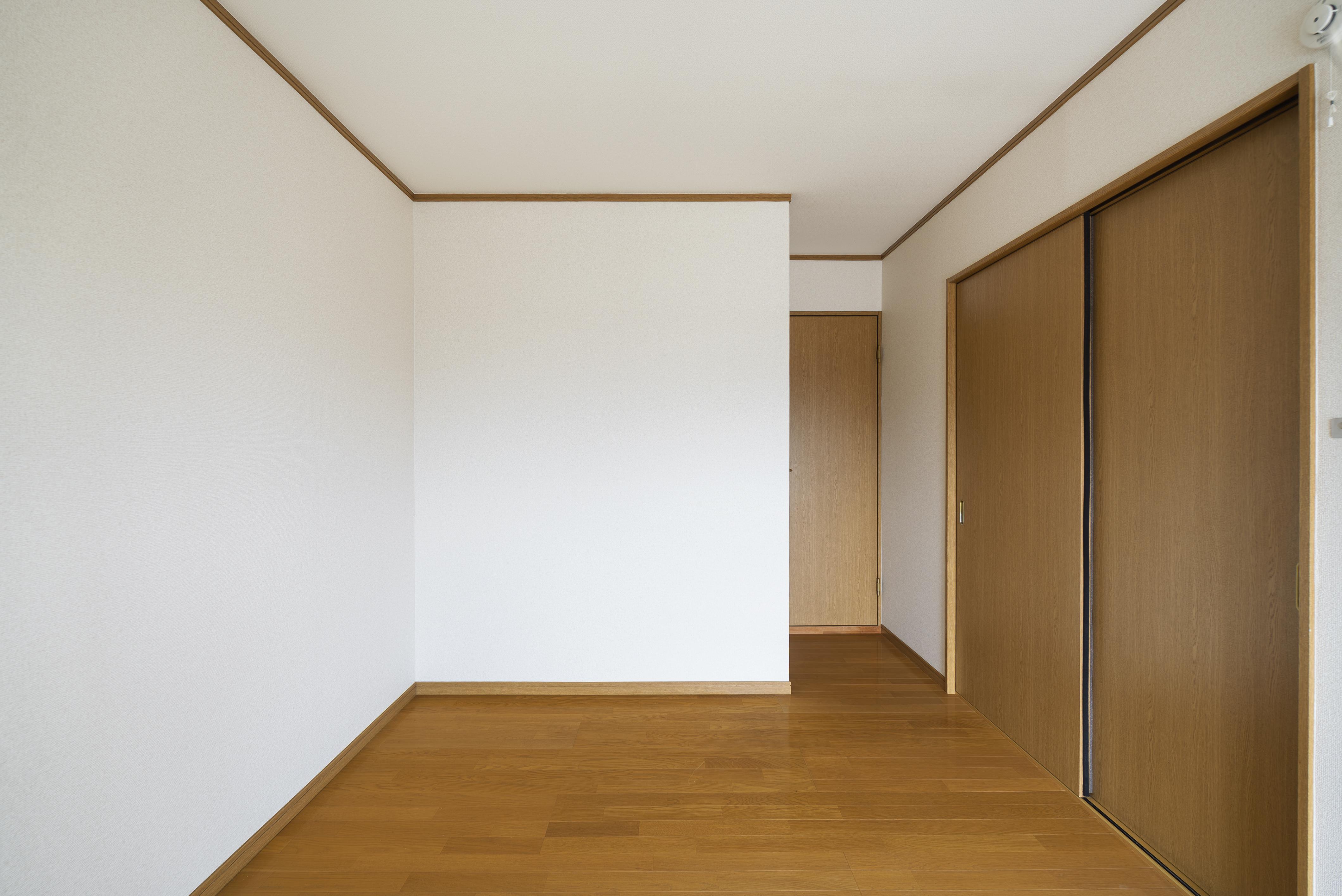 ★駐車場2台付★ペット可★第2ロイヤルタカハシ