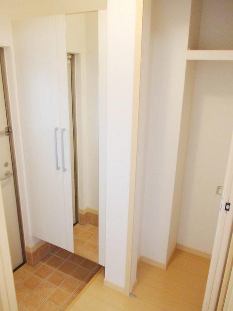 ★大東建託★インターネットWi-Fi無料★ノイフリーデ