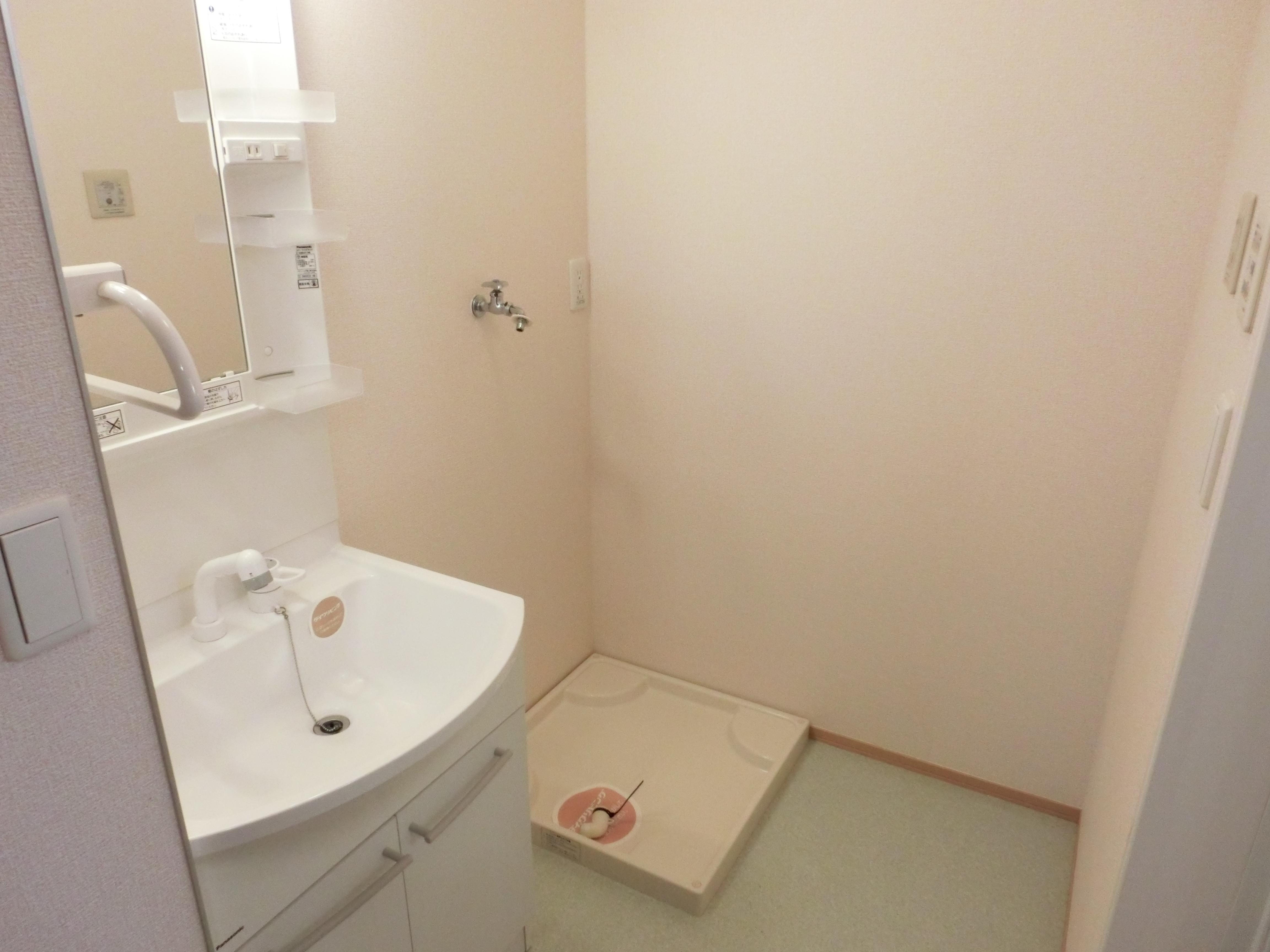 ★D-room★インターネットWi-Fi無料★ヴィラ・ベルク