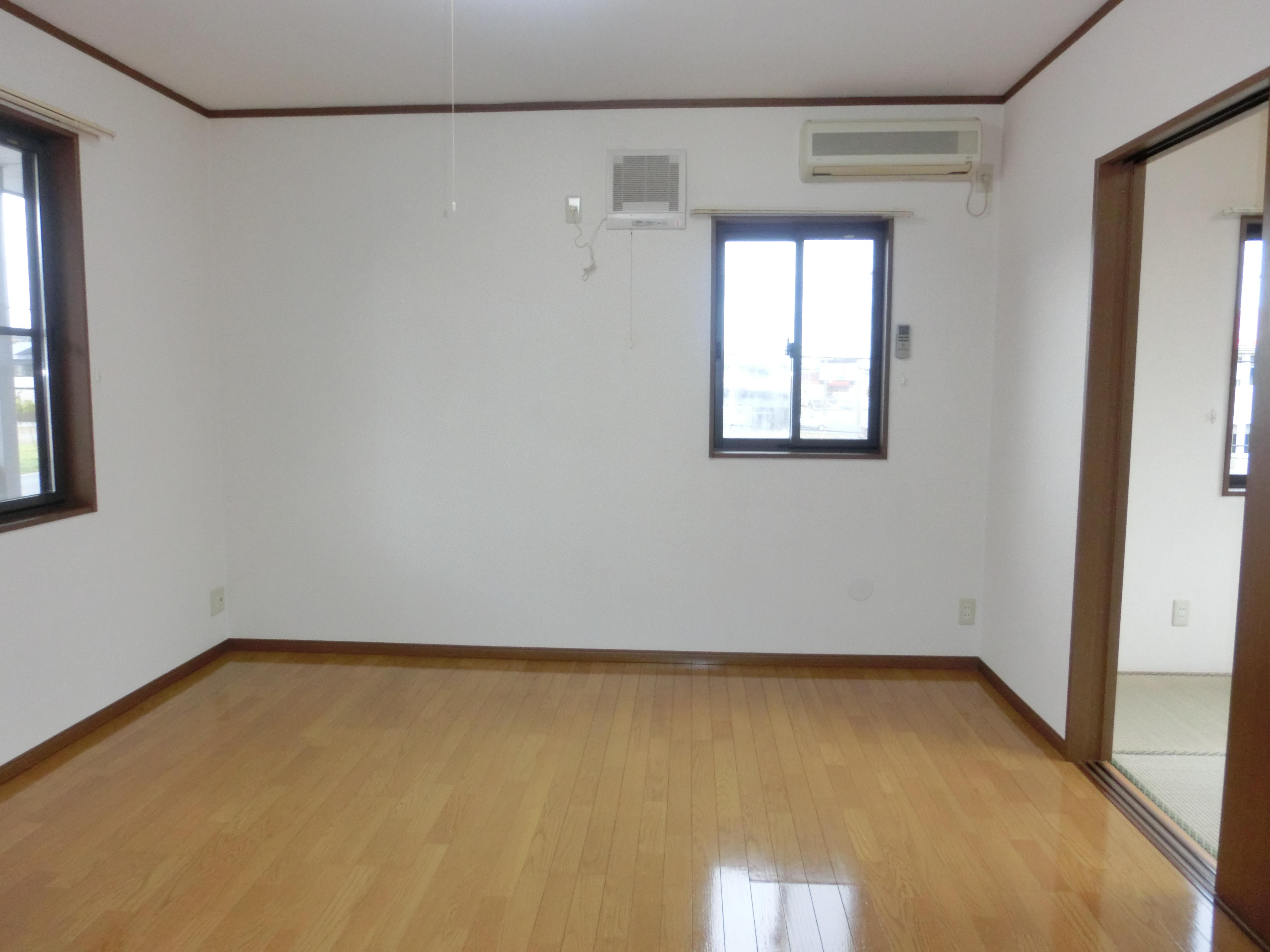 ☆広めの2DK。買い物便利で快適です☆コーポみなみ