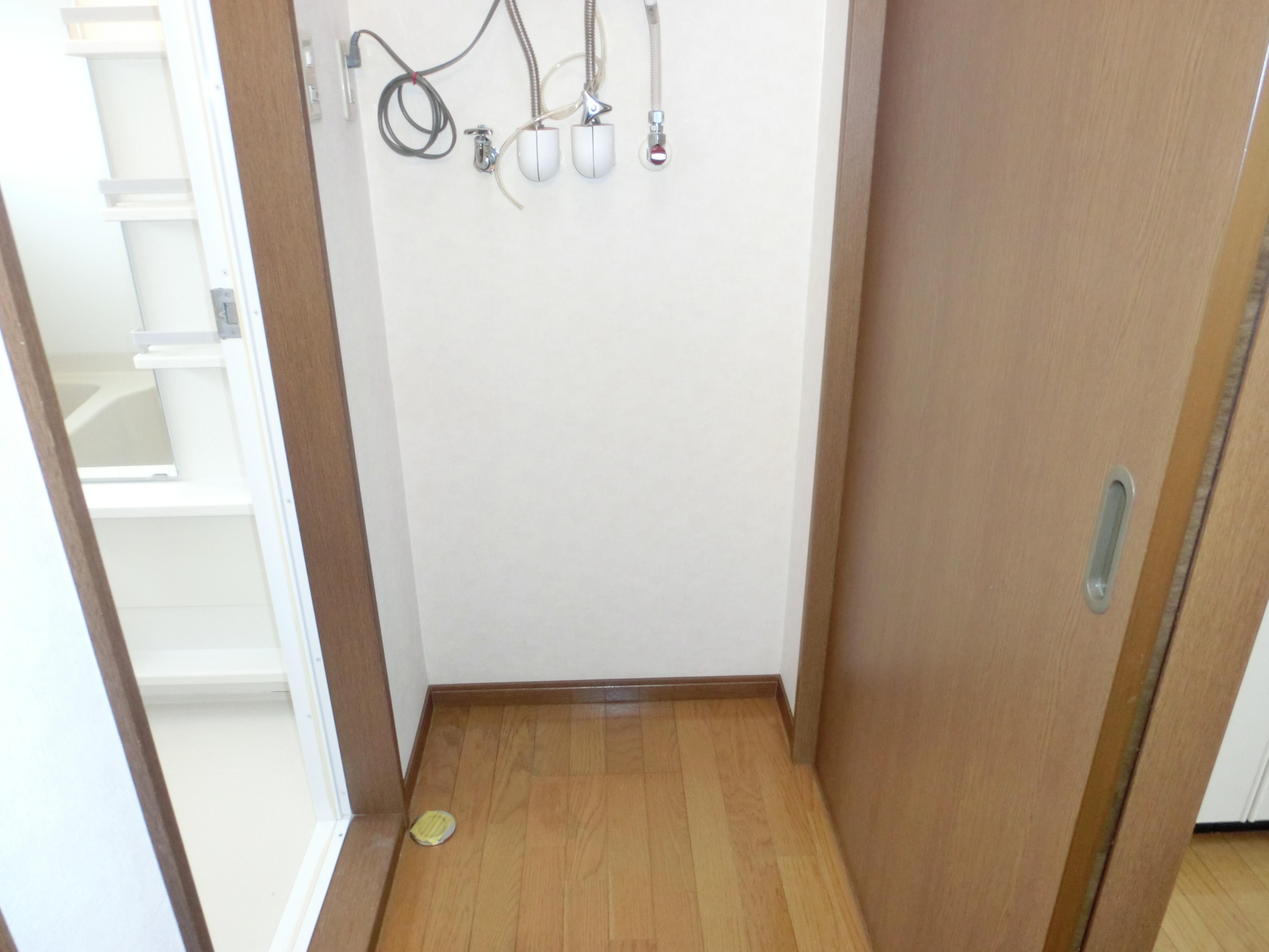 ☆広めの2DK。買い物便利で快適です☆コーポみなみ