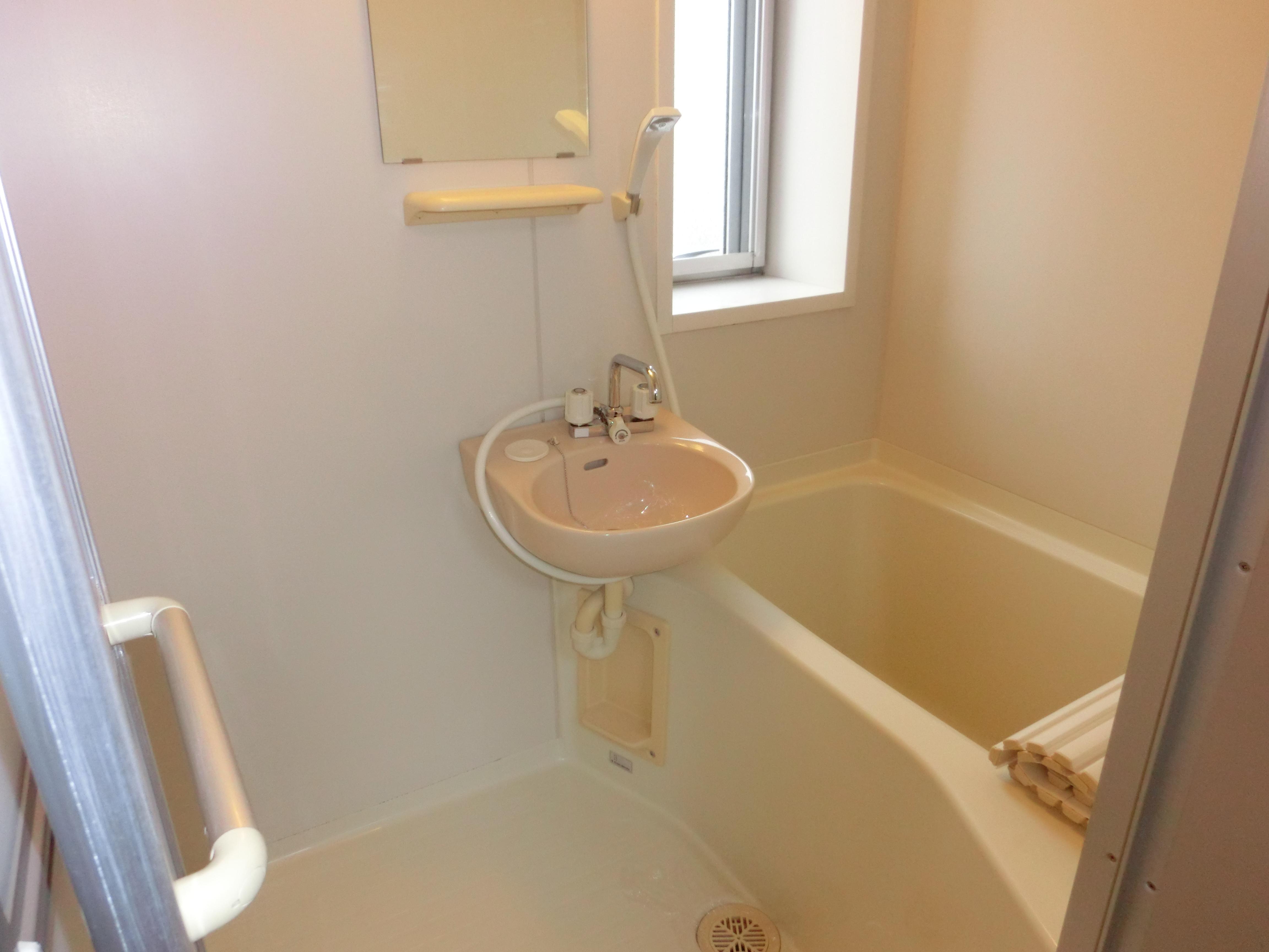 ★八戸市中心街まで徒歩5分★都市ガス★ピュアビル