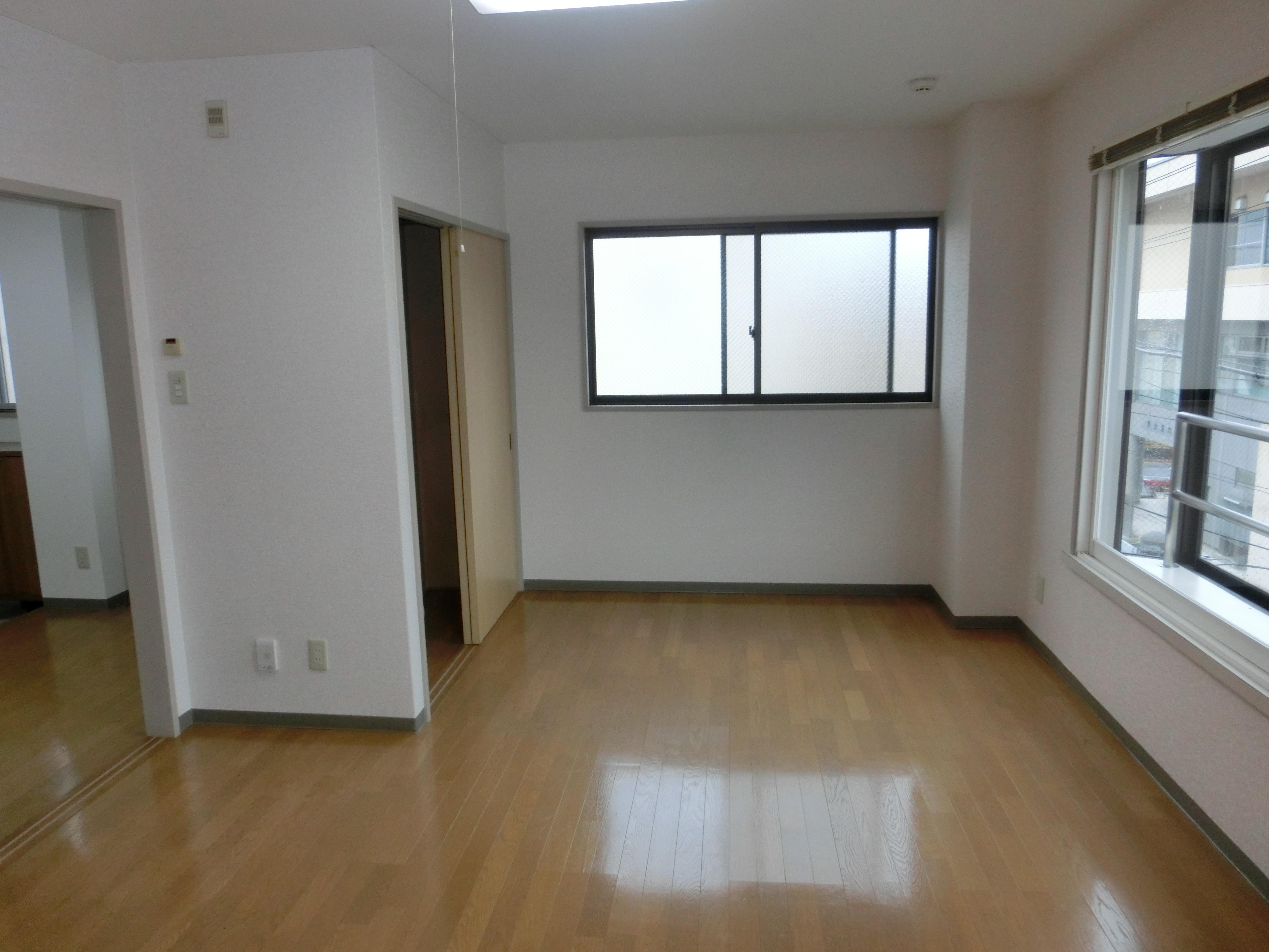 ★八戸市中心街まで徒歩5分★都市ガス★ピュアビル