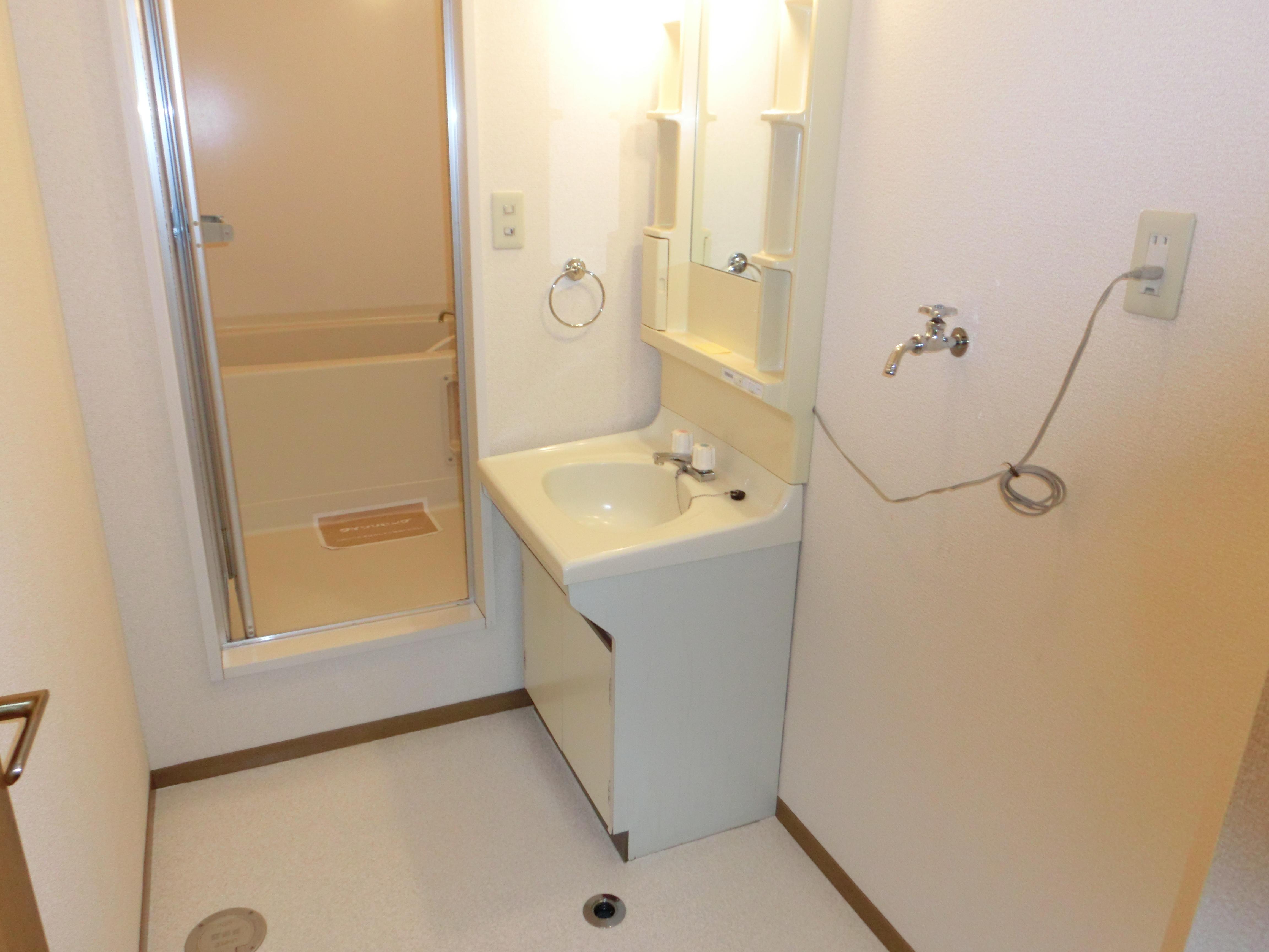 ★D-room★ハイカムール鷹清水B