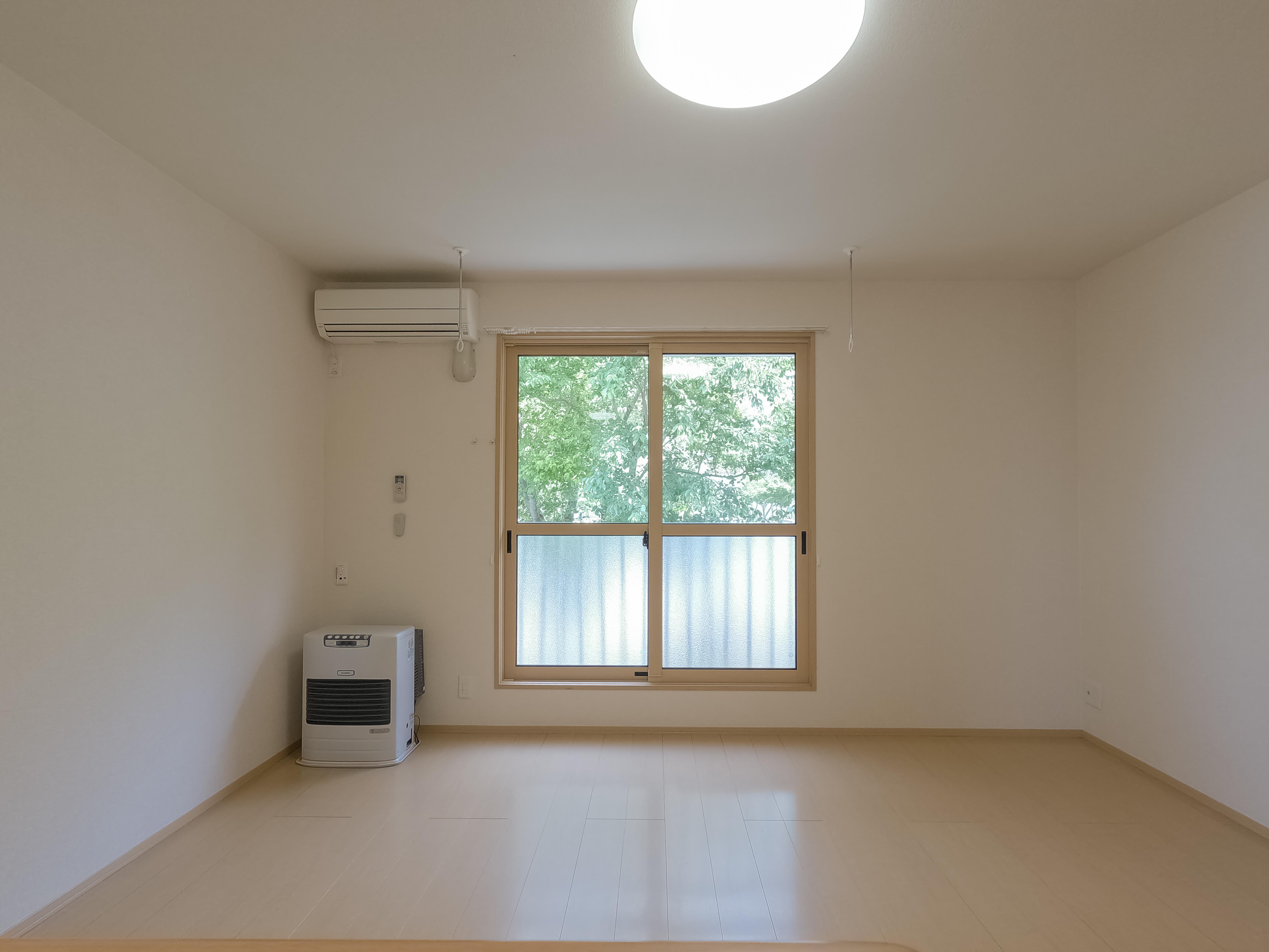 ★D-room★ペット可(小型犬のみ)★インターネットWi-Fi無料★ソレアードコートKARUNI