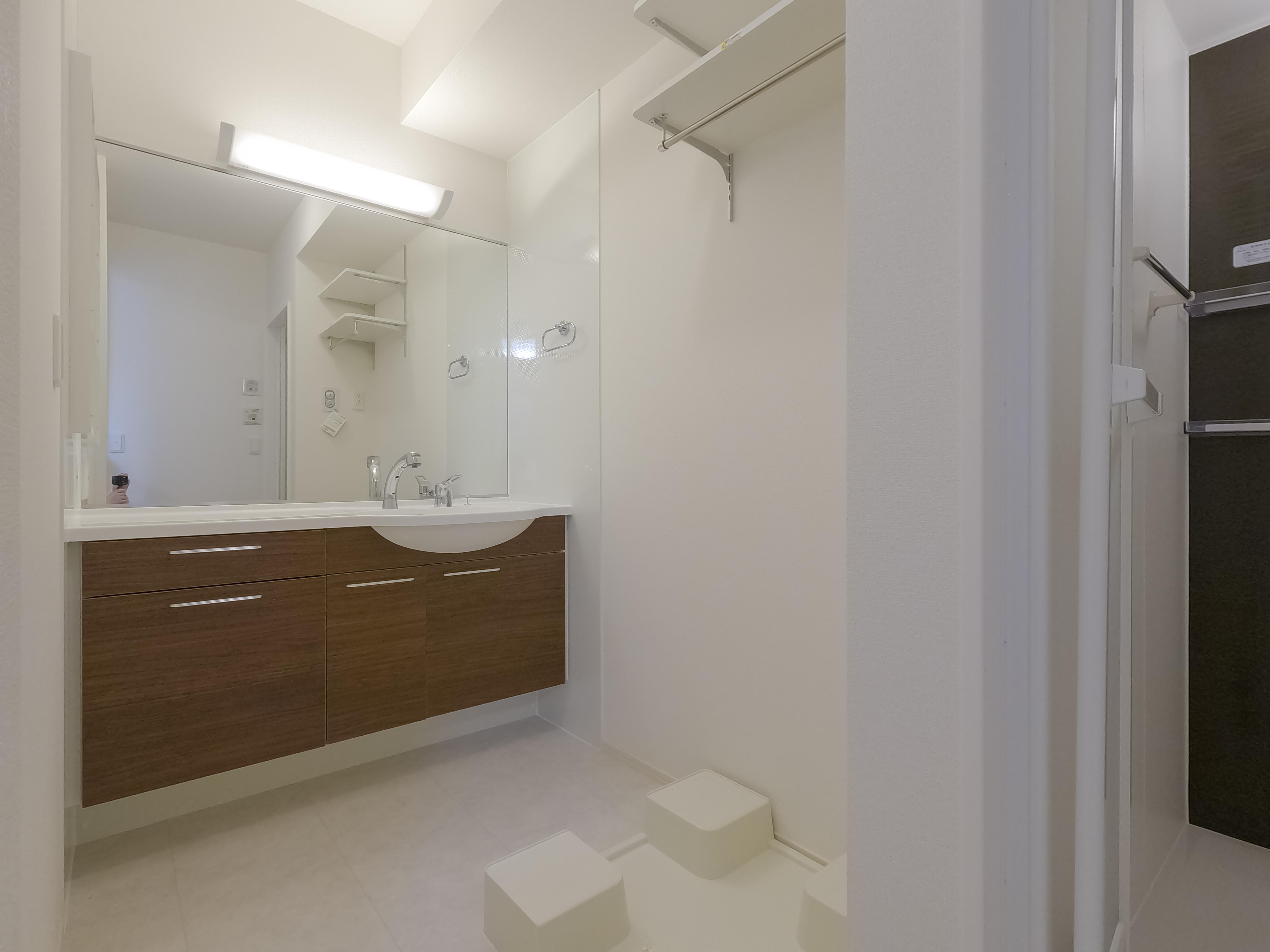 ★D-room★オール電化★インターネットWi-Fi無料★リーブラ レオ