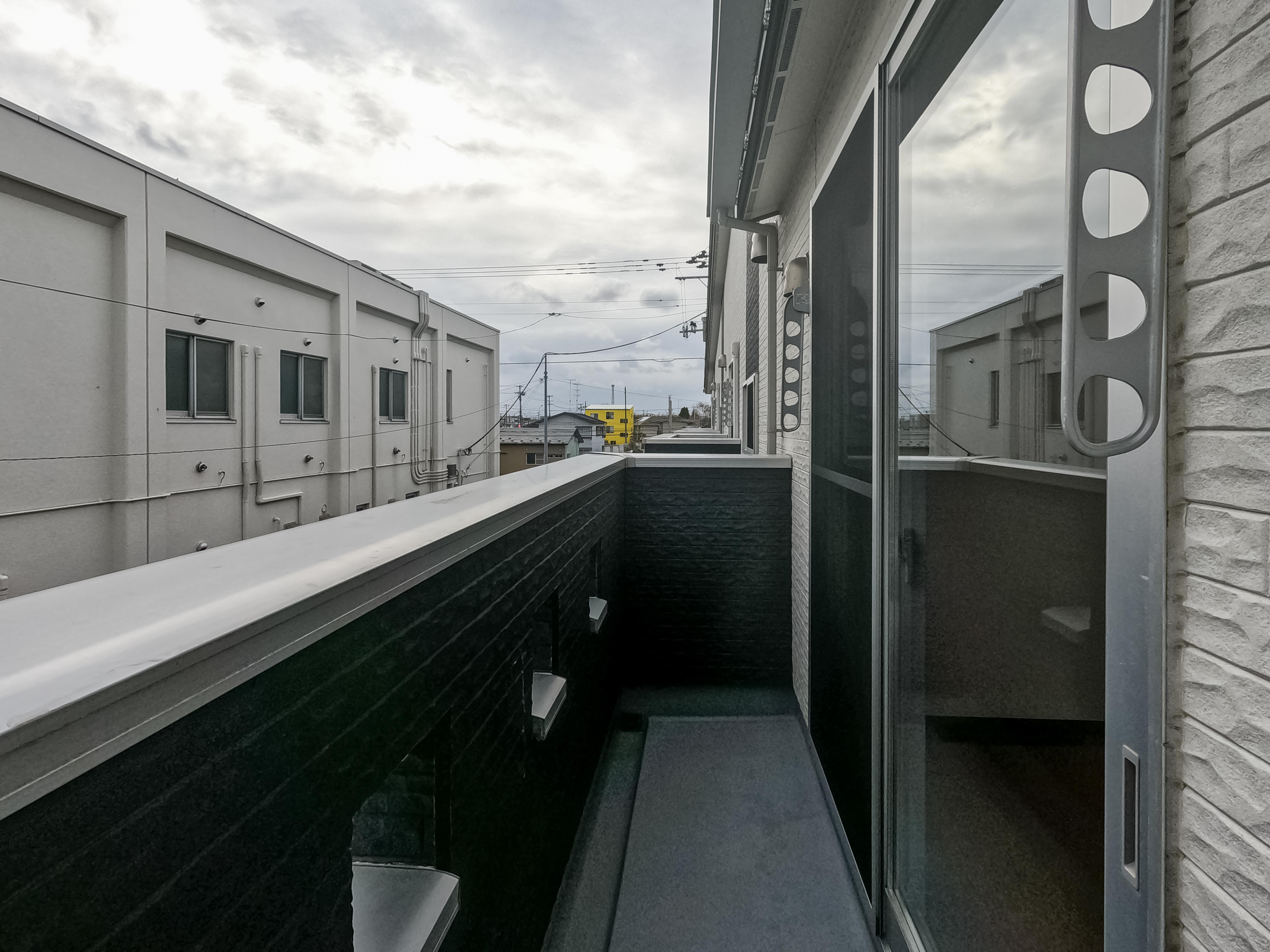 ★日本住宅★ガレージ付★インターネット無料★コーポ20T