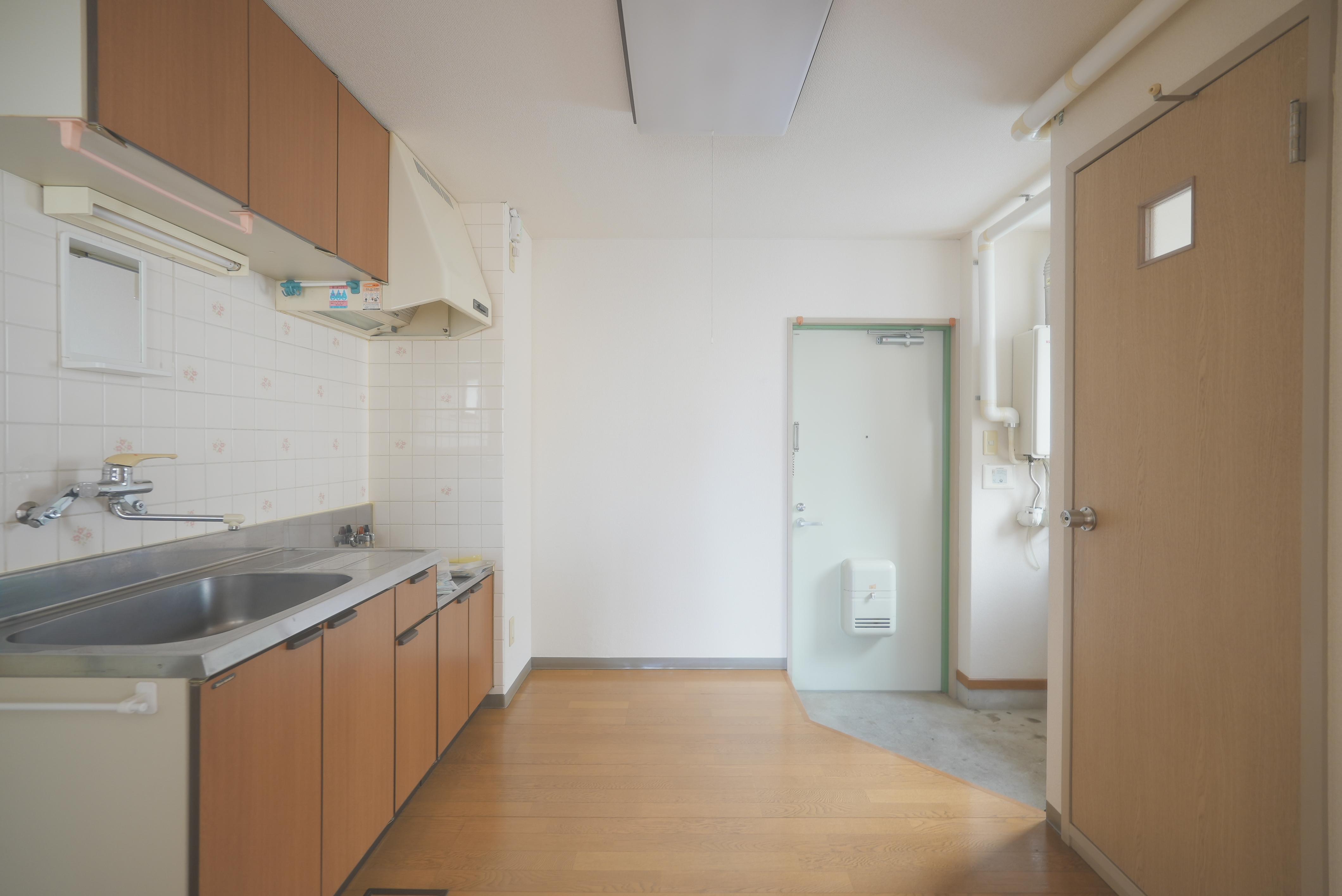 ★八戸市中心街まで徒歩5分★都市ガス★ピュアビル