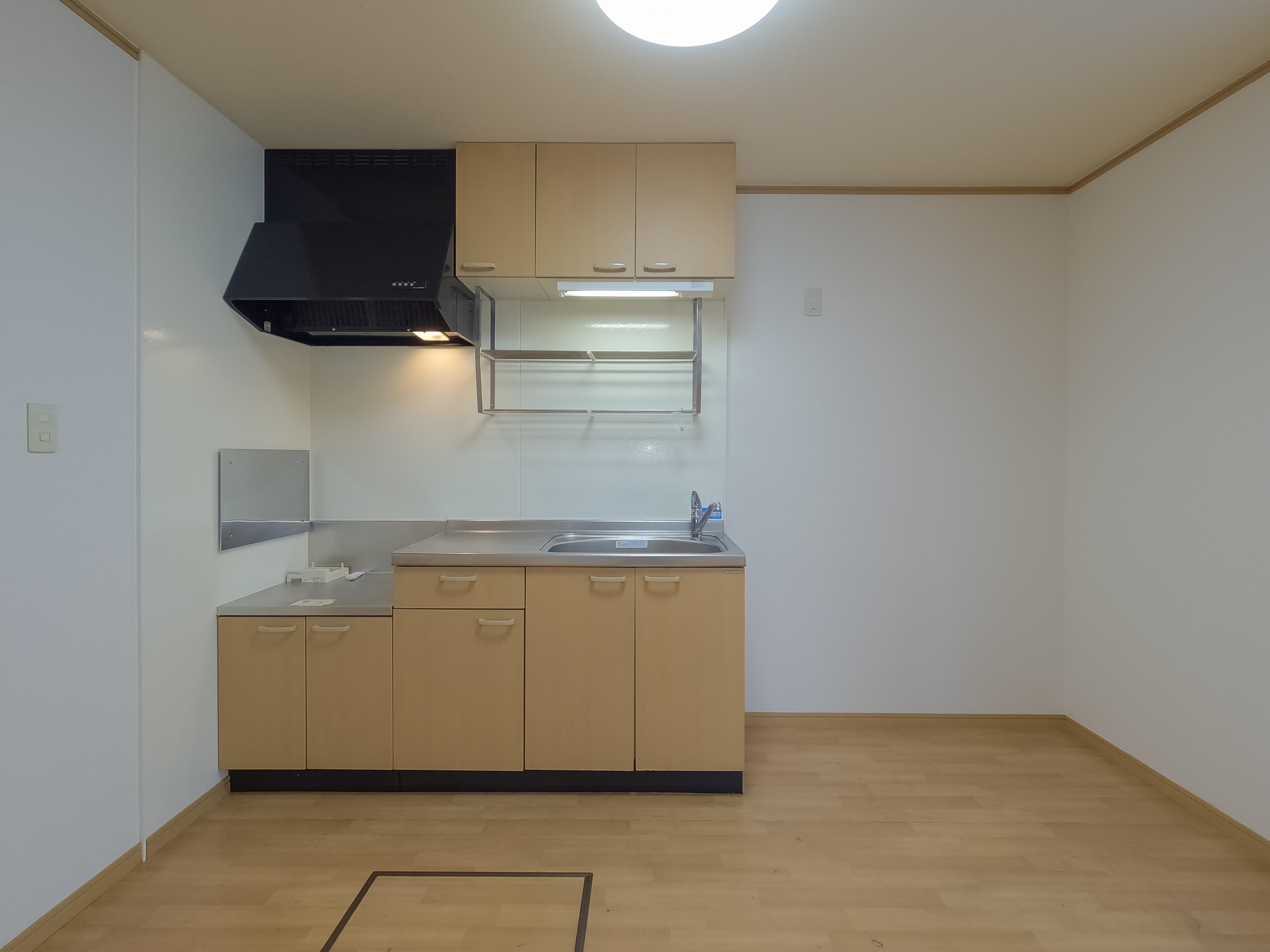 ★D-room★十日市アパート