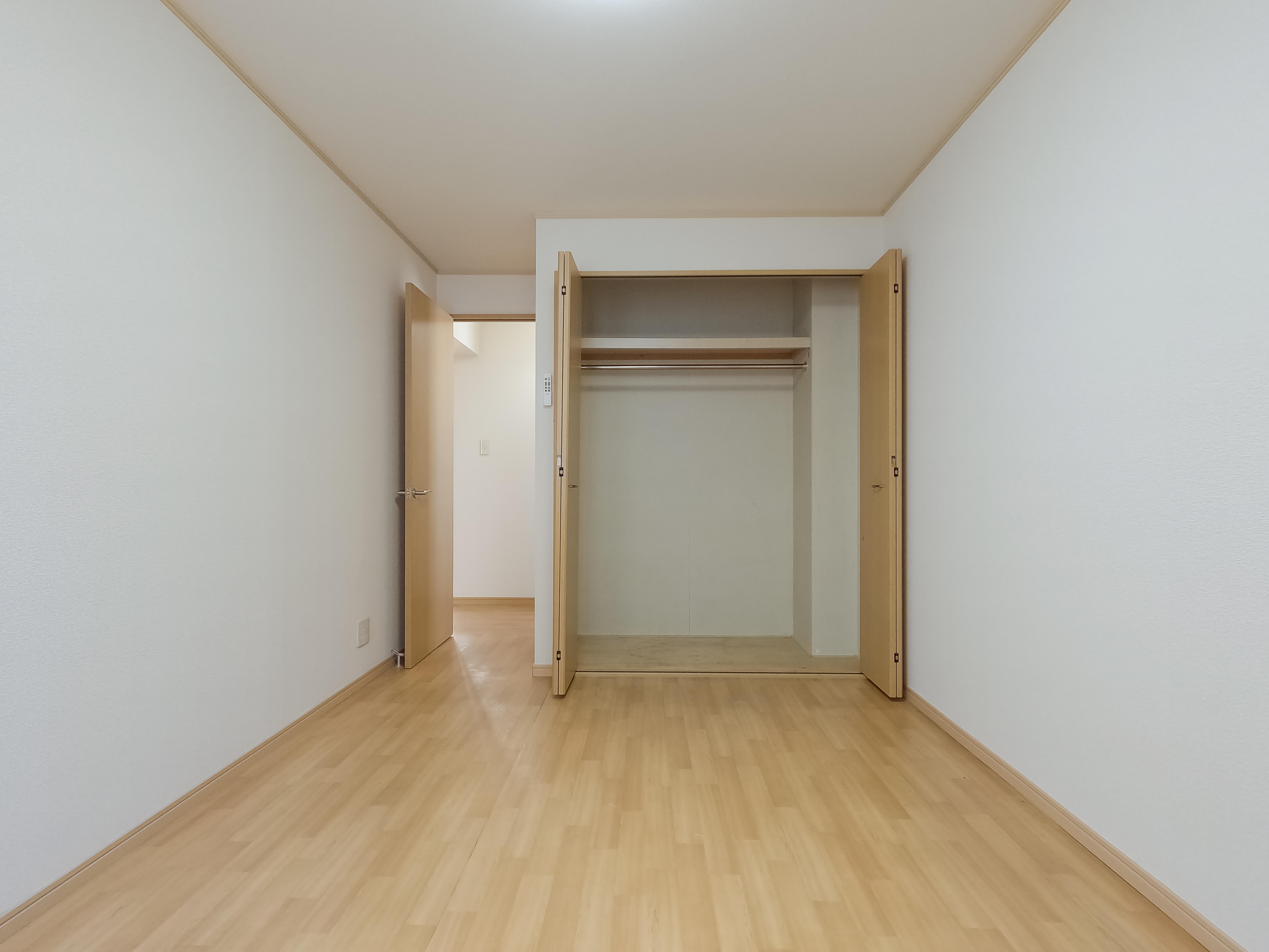 ★D-room★十日市アパート