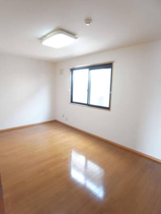 ★D-room★インターネットWi-Fi無料★セジュール陽