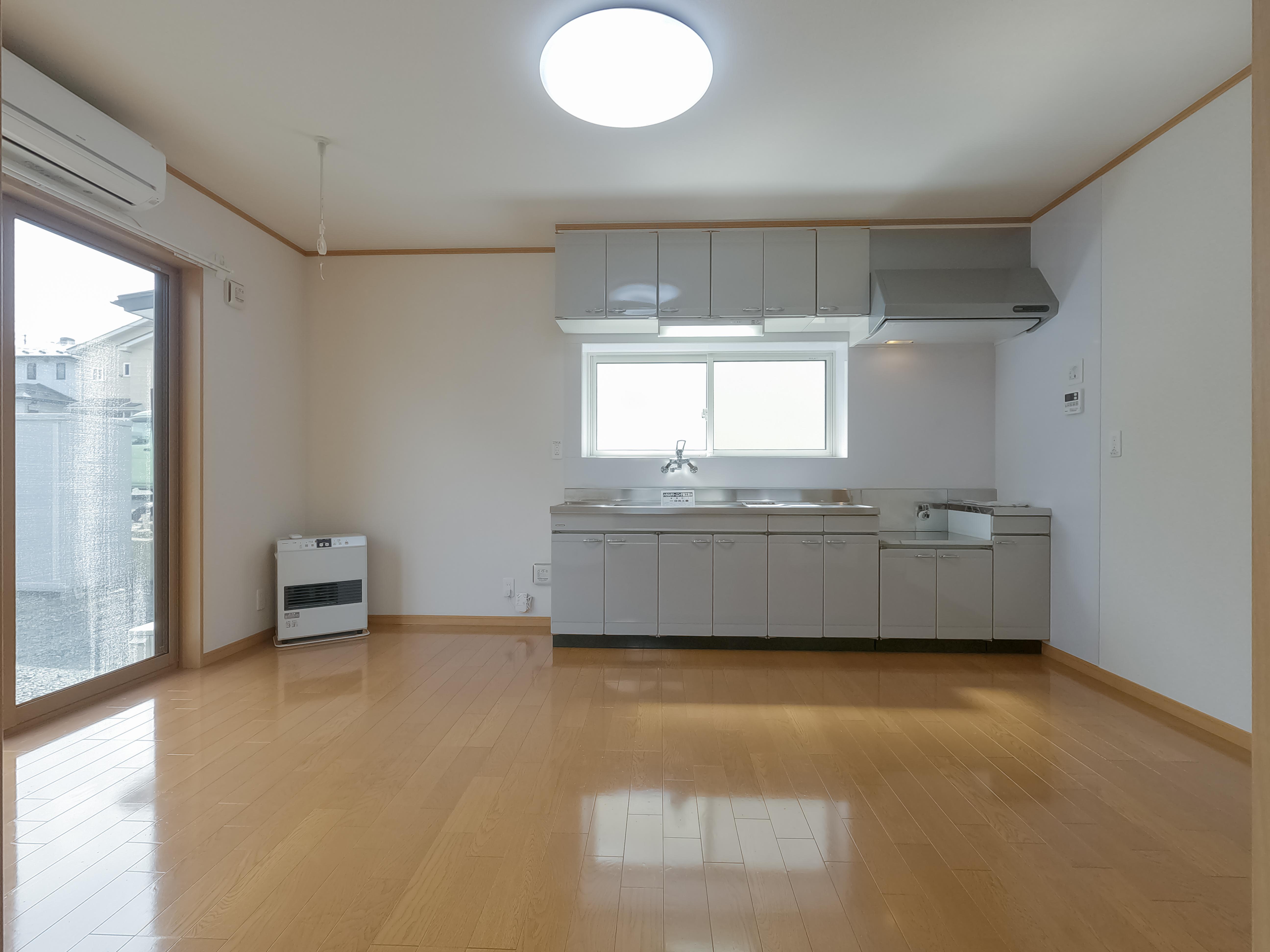 ★一戸建★2階建★サンシモダ