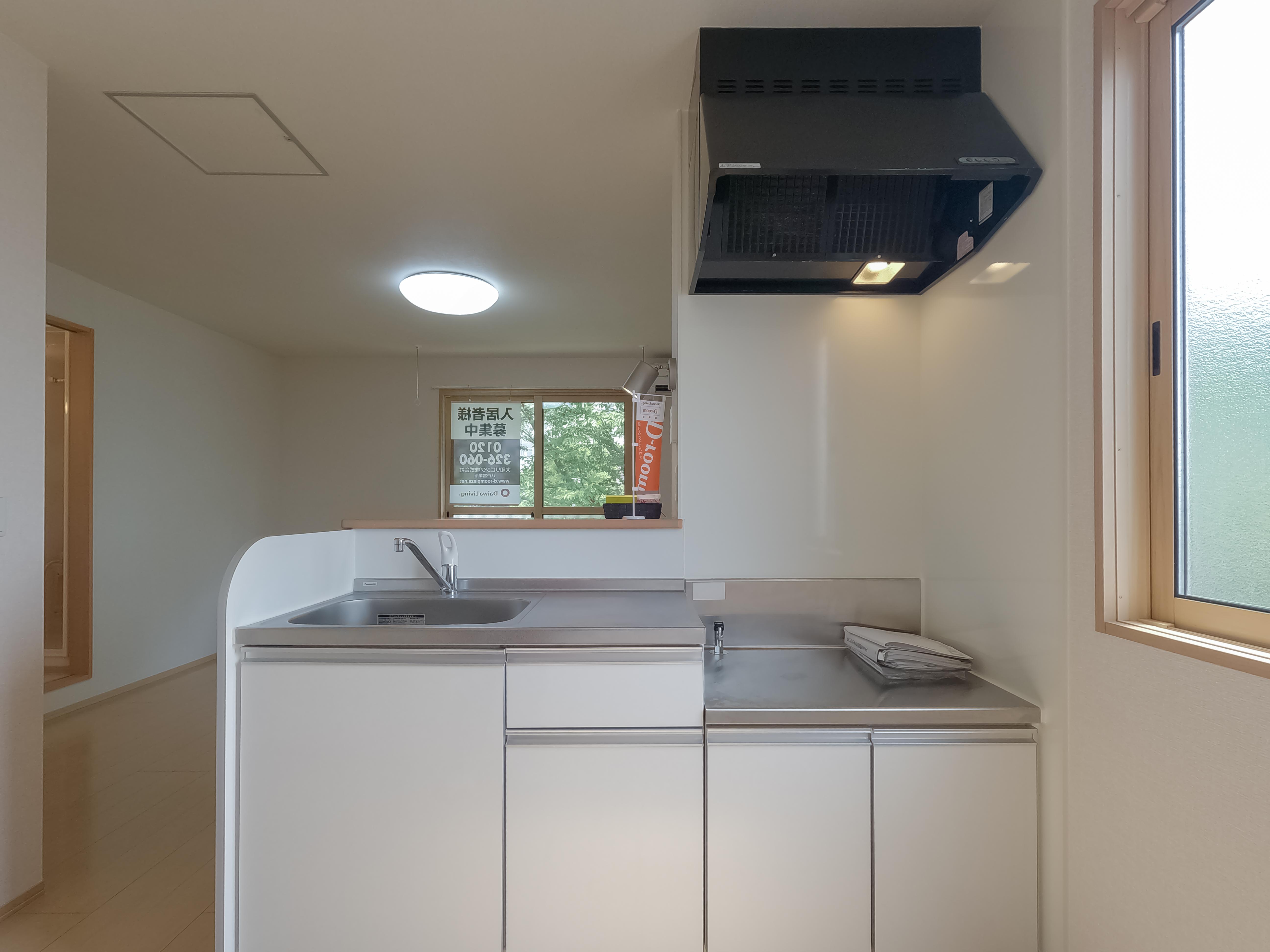 ★D-room★ペット可(小型犬のみ)★インターネットWi-Fi無料★ソレアードコートKARUNI