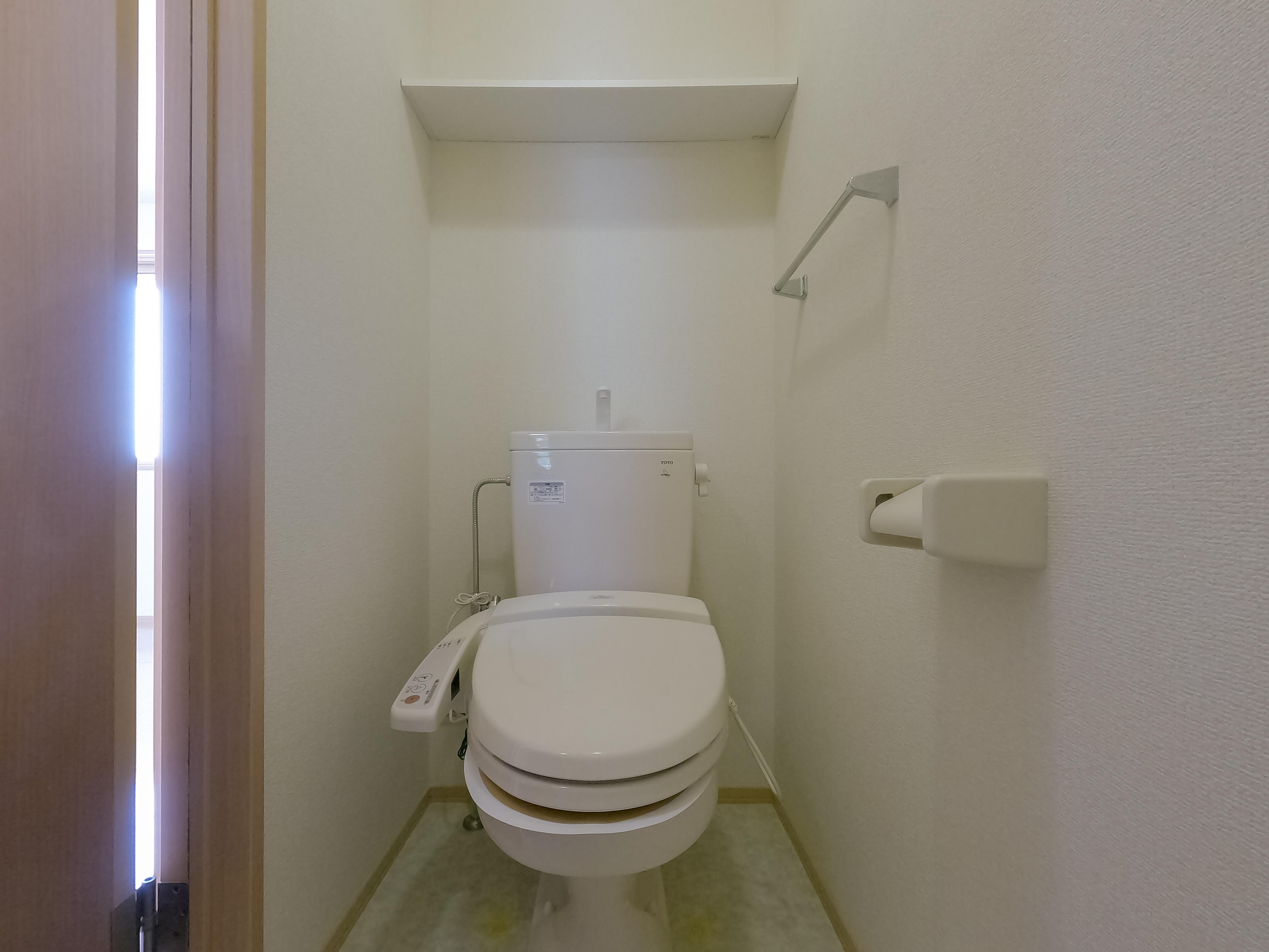 ★D-room★ペット可(小型犬のみ)★インターネットWi-Fi無料★ソレアードコートKARUNI