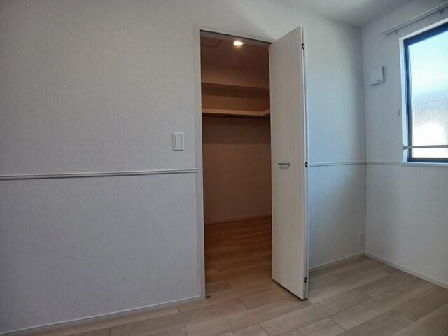 ★大東建託★ペット可(犬・猫)★インターネット無料★ルバーニ