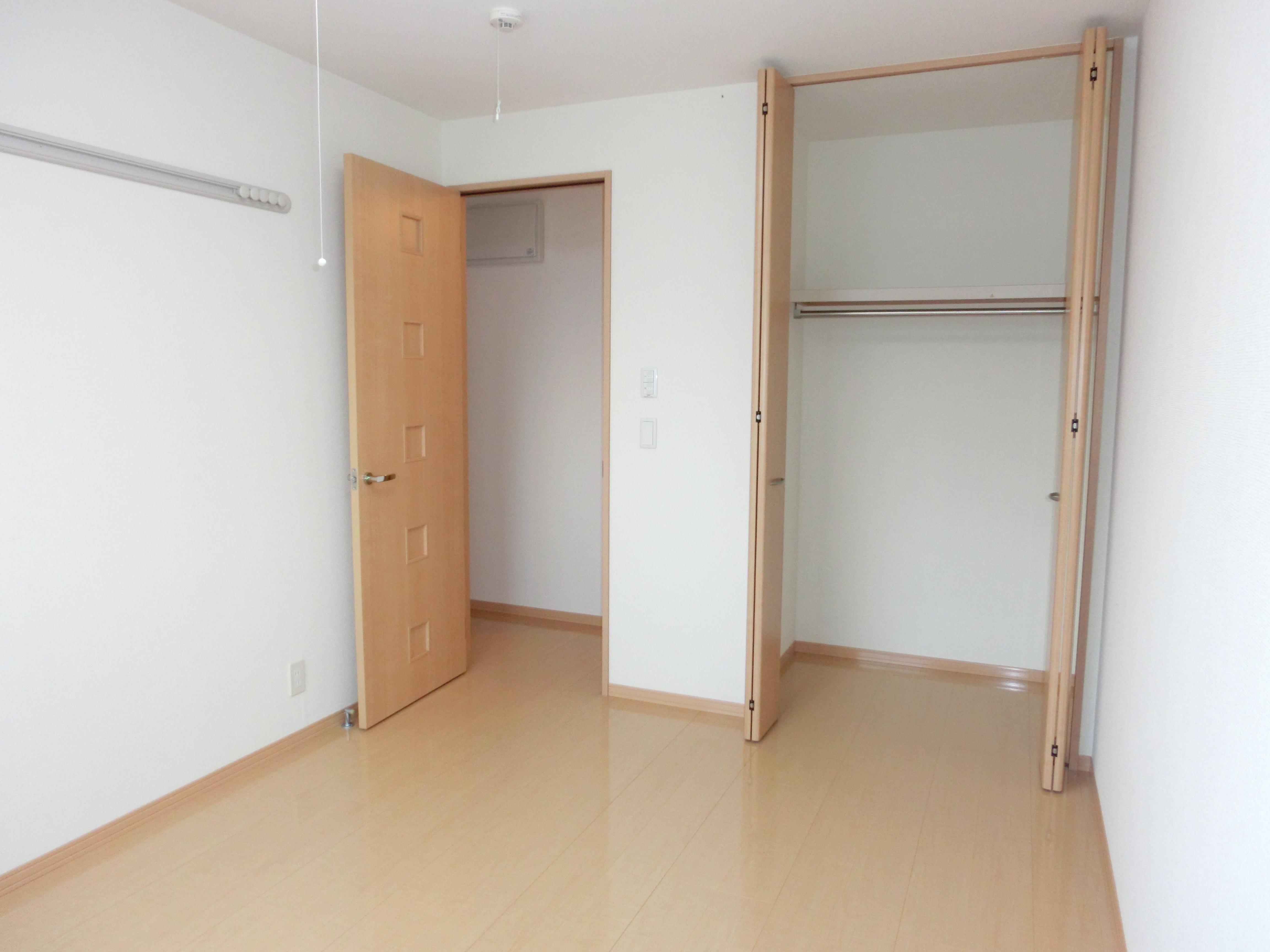 ★D-room★インターネットWi-Fi無料★ヴィラ ラモールA