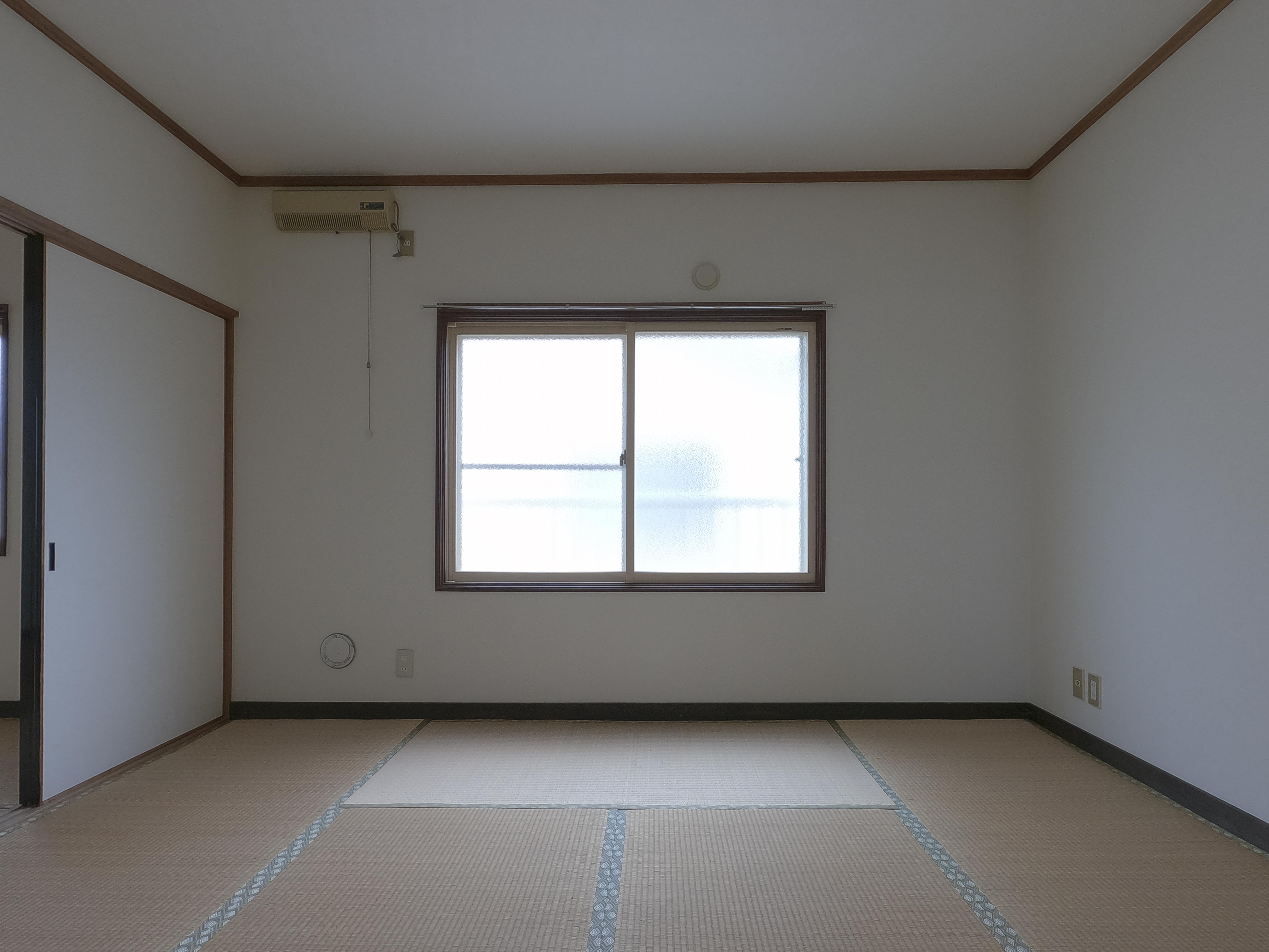 ウィスタリアB棟