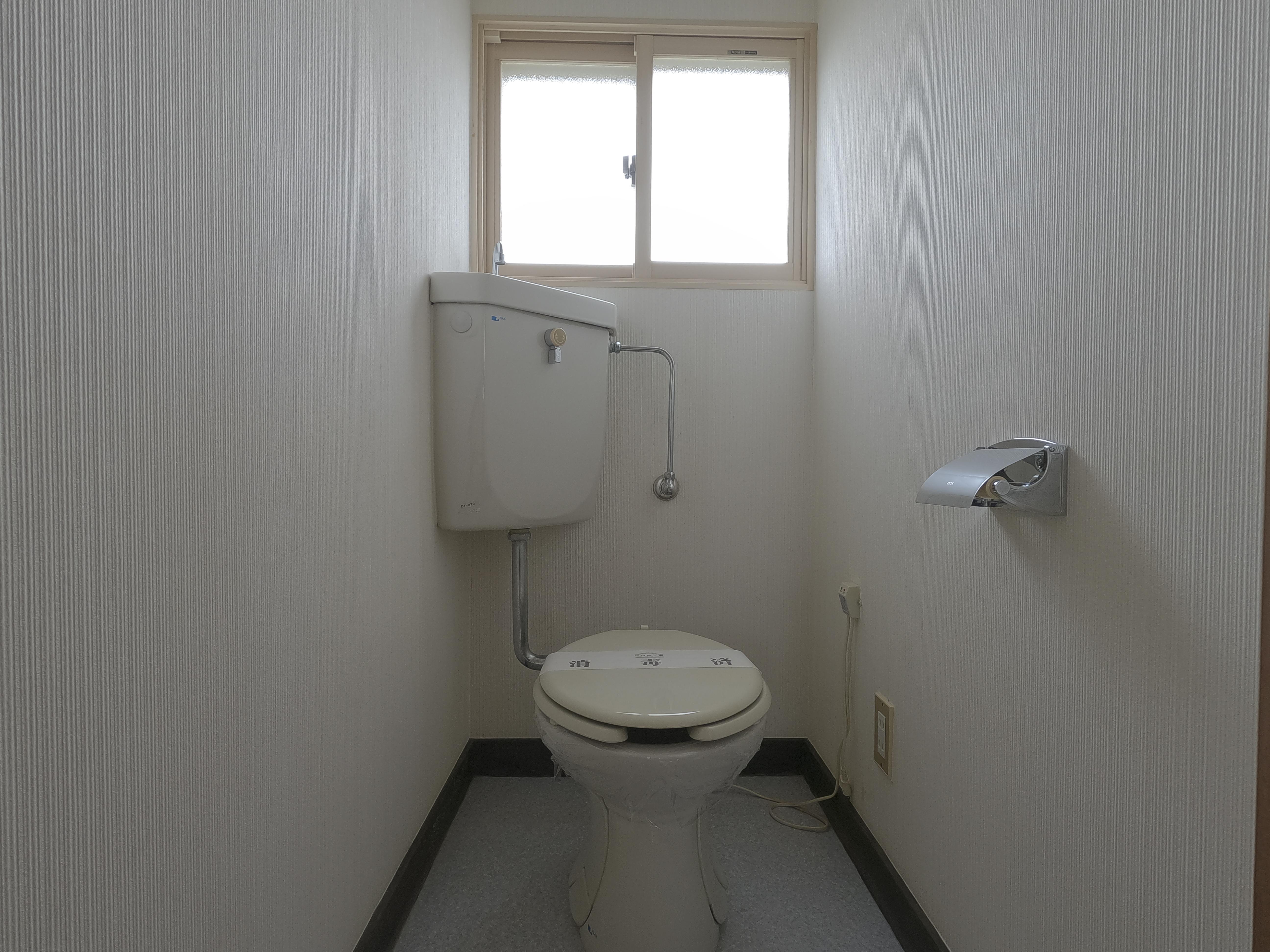 ウィスタリアB棟