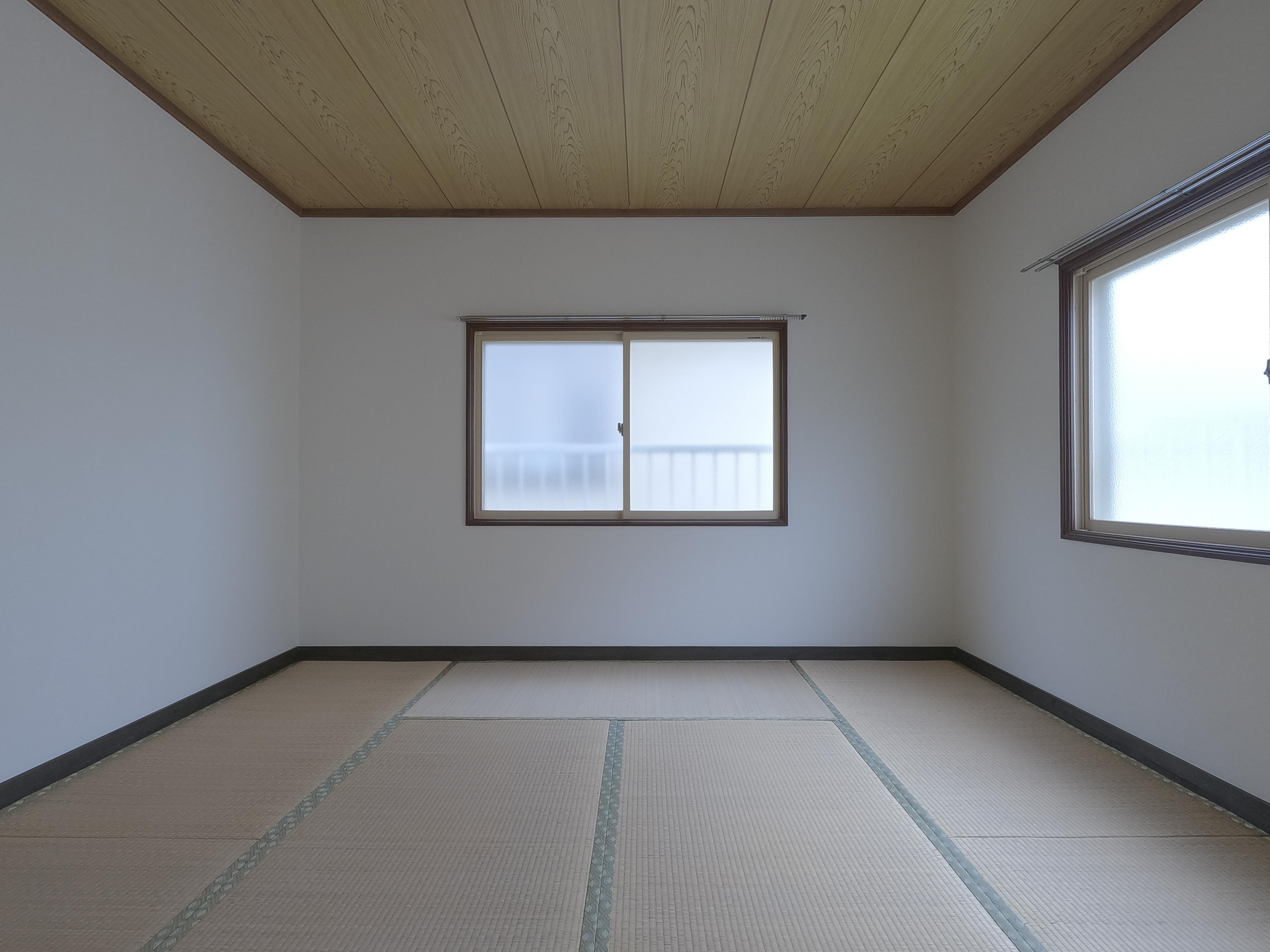 ウィスタリアB棟